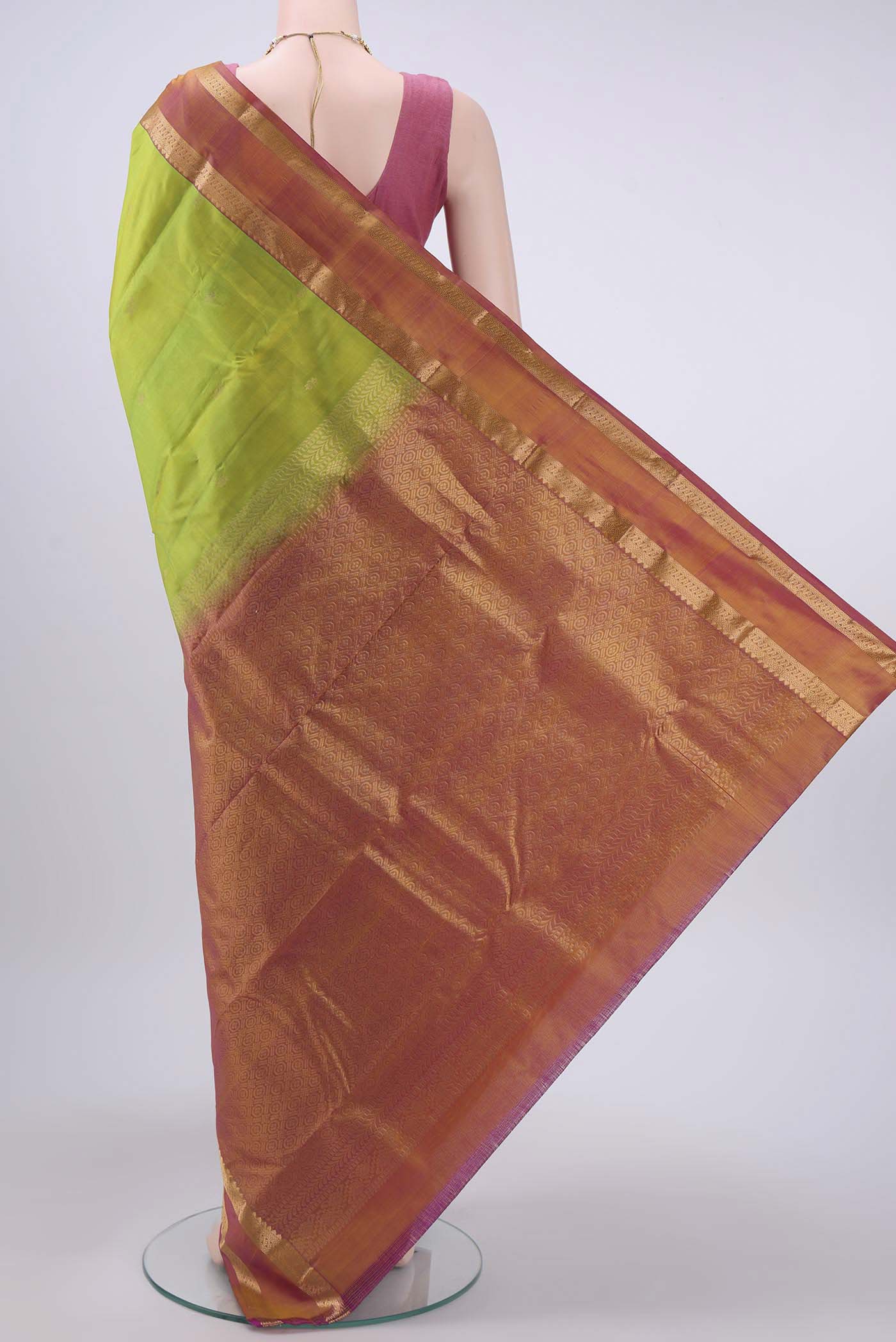 Parrot Green Nangavalli Silk [ Salem ] Saree - Image 3
