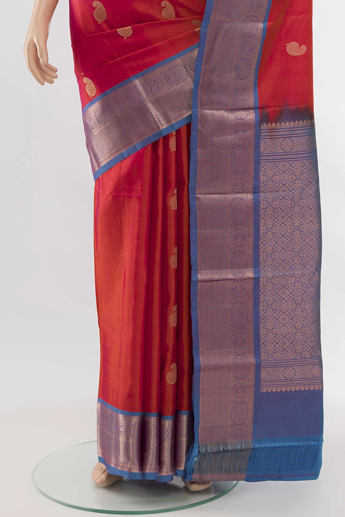 Red with Pink Color Kanchipuram Silk Saree - Image 3