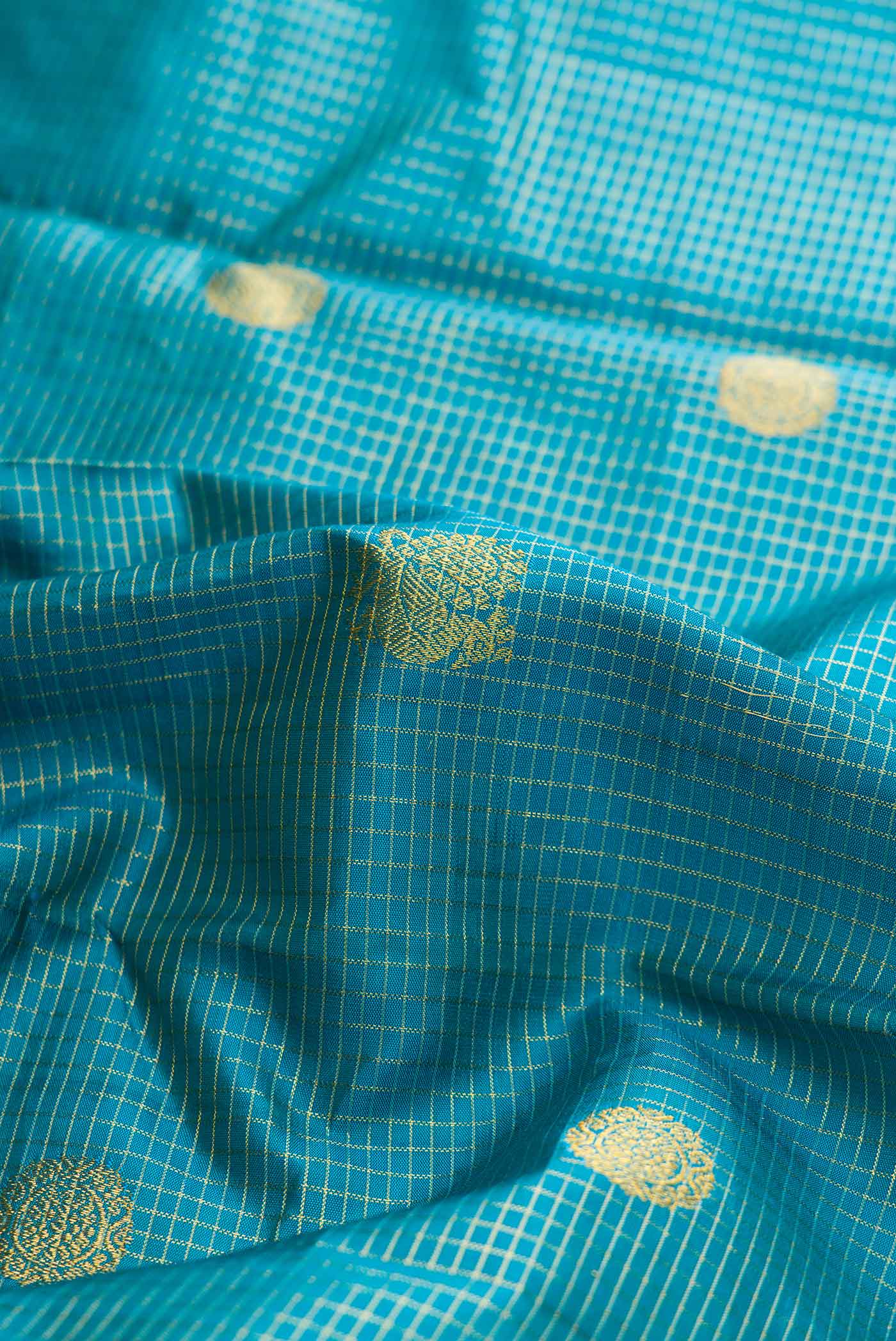 Peacock Blue Dual Tone Soft Silk Saree - Image 2
