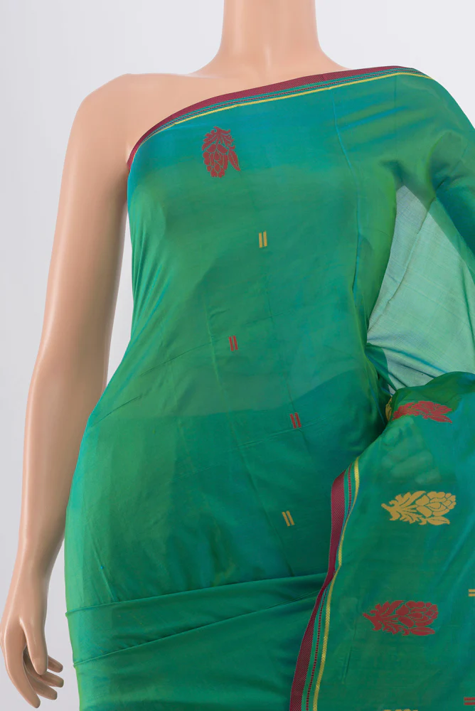 Green with Blue Color Kanchipuram Silk Saree - Image 2