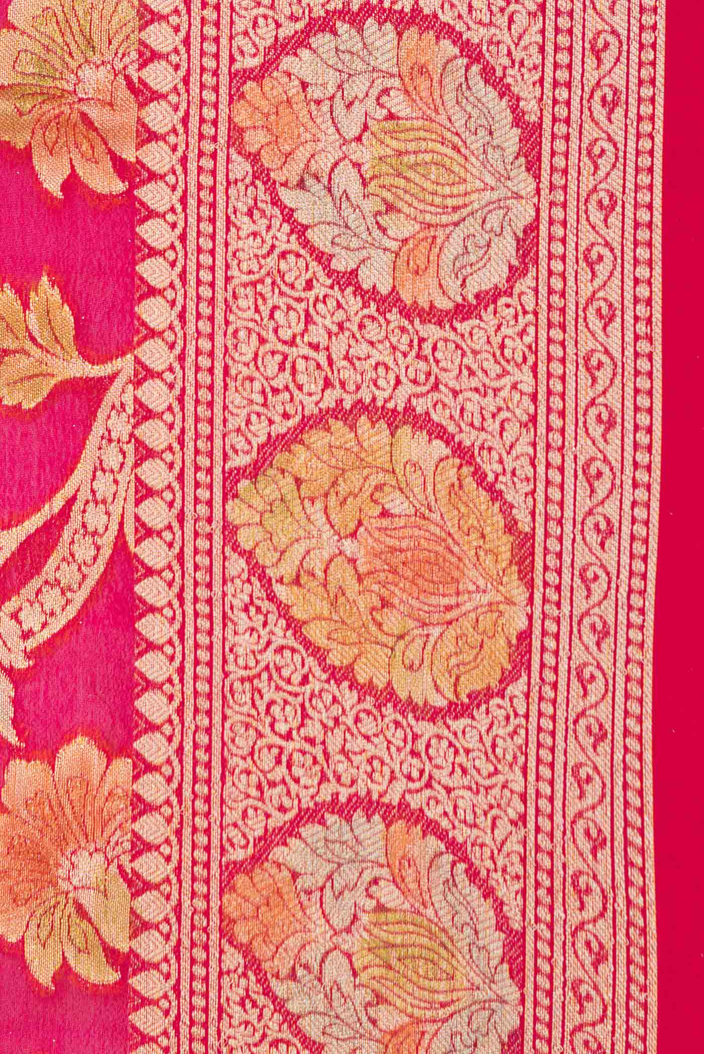 Pink Dual Tone Georgette Saree - Image 3