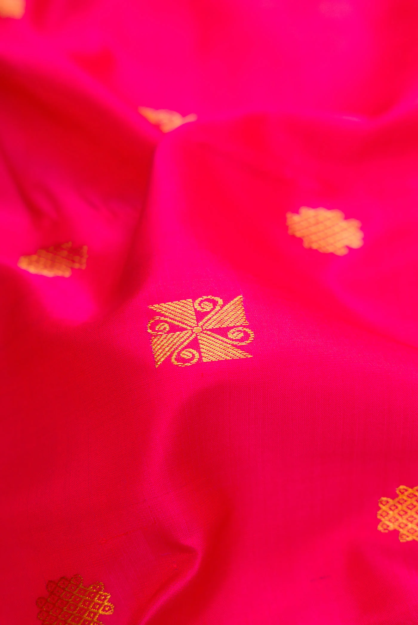 Pink Kanchipuram Silk Saree - Image 2
