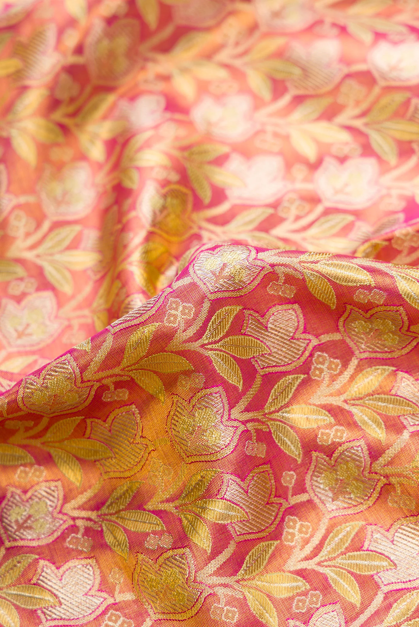 Pink with Gold Color Kanchipuram Tissue Silk Saree - Image 2