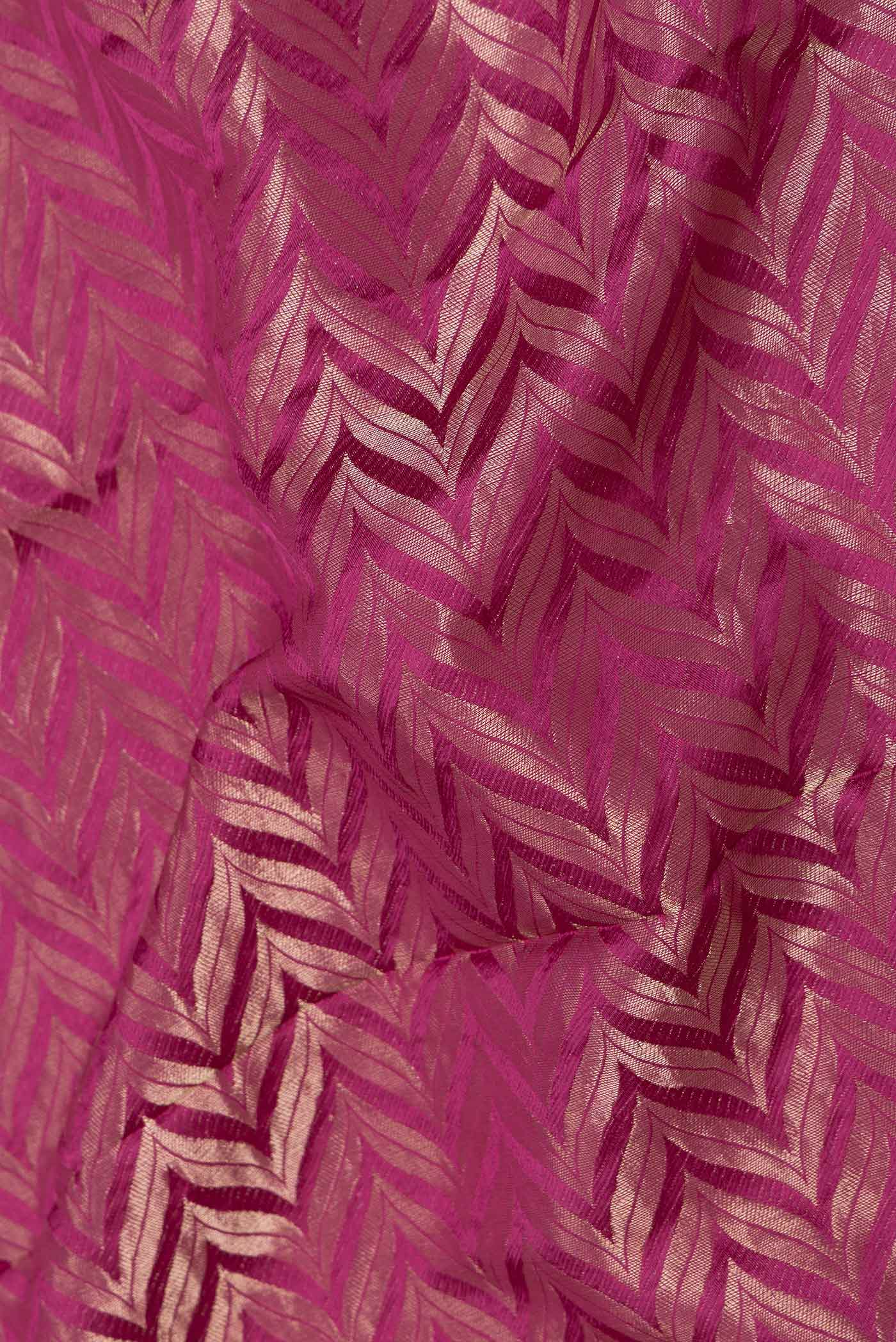 Light Magenta Mysore Crepe Saree - Image 2