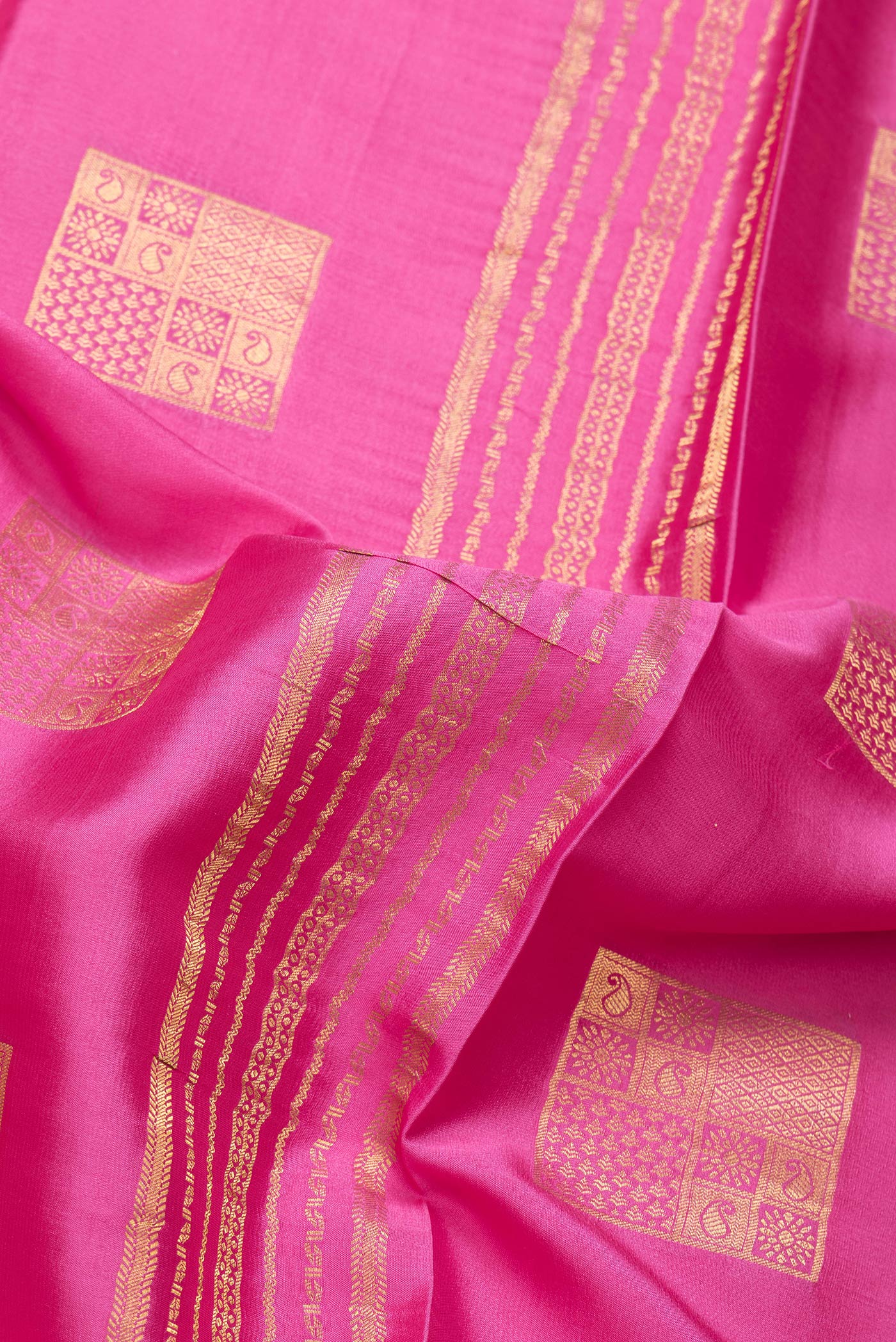 Pink Mysore Crepe Saree - Image 2