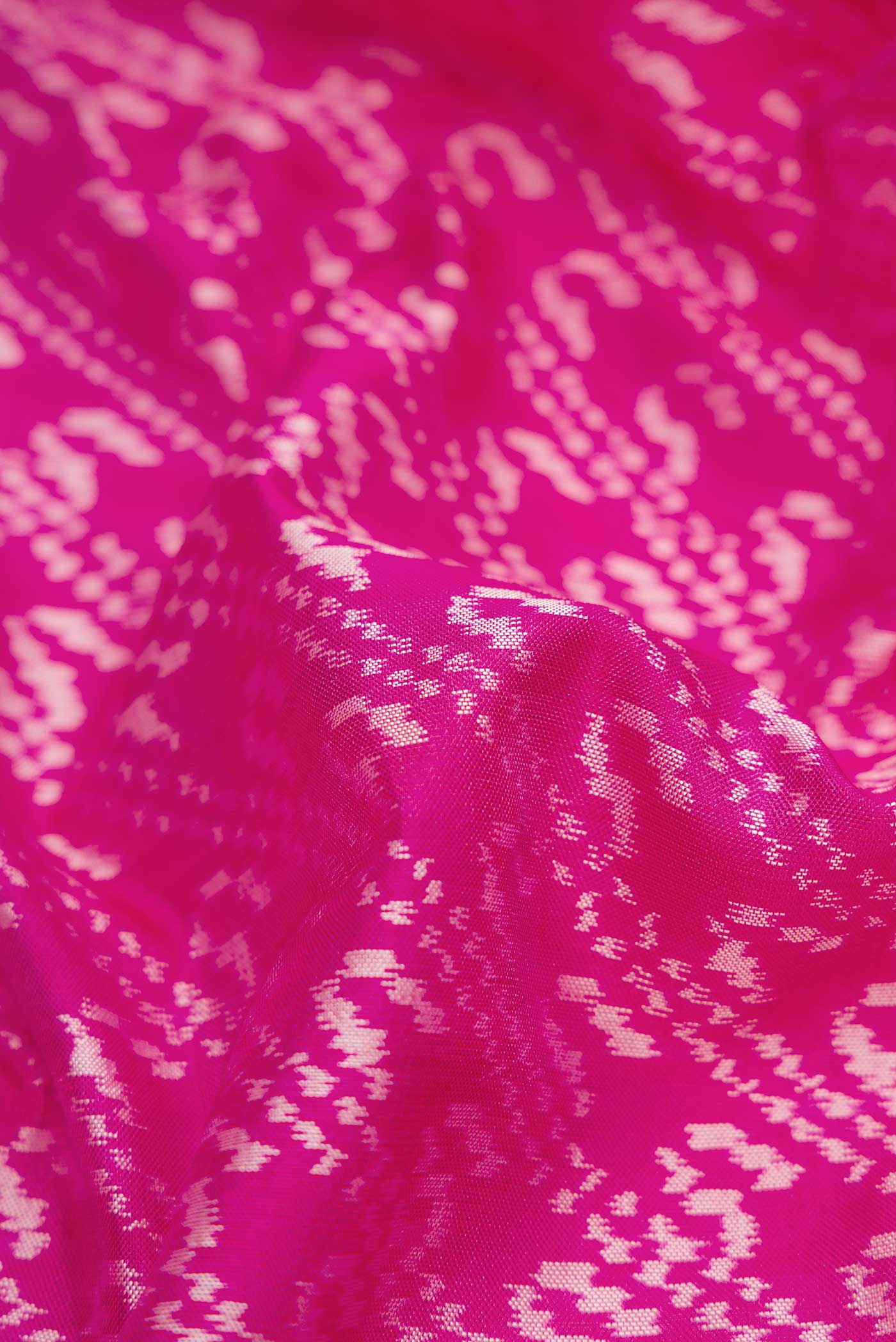 Pink Dual Tone Rajkot Patola Silk Saree - Image 2