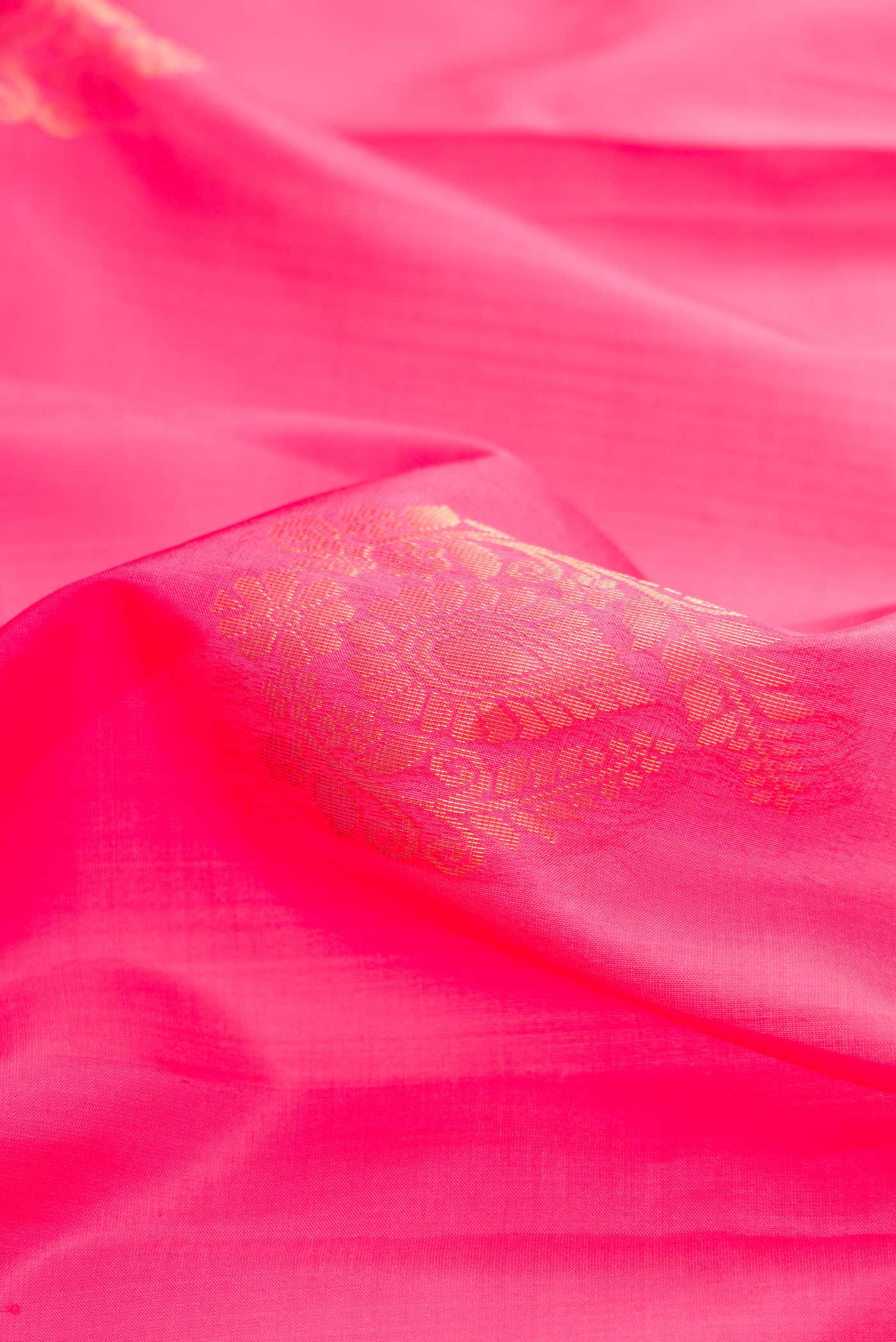 Pink Dual Tone Soft Silk Saree - Image 2