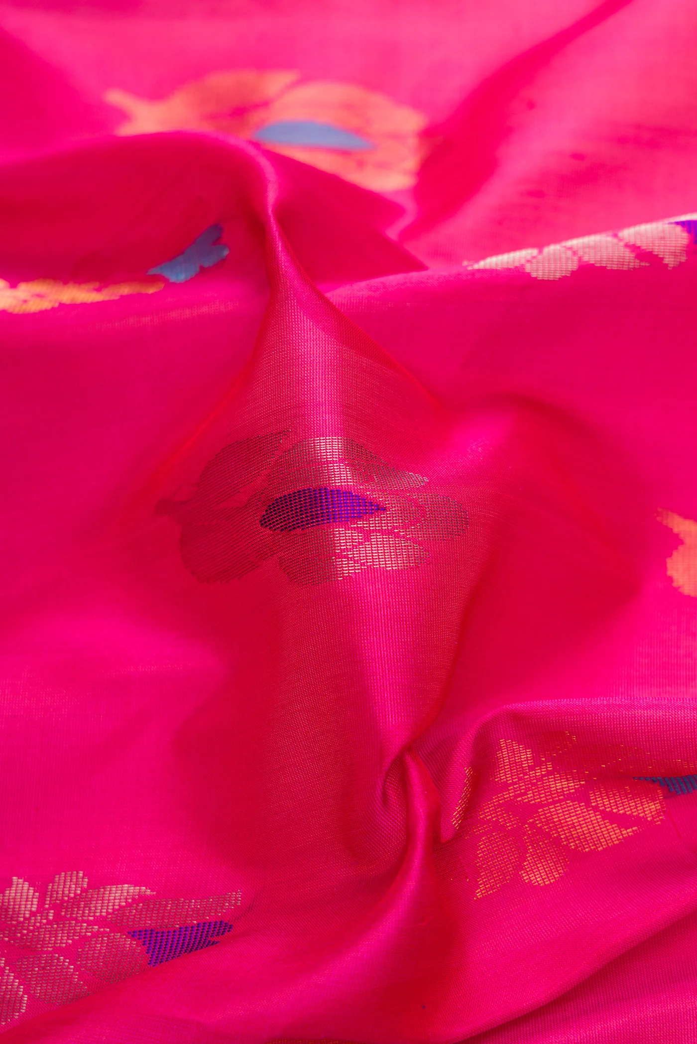 Pink Uppada Silk Saree - Image 2