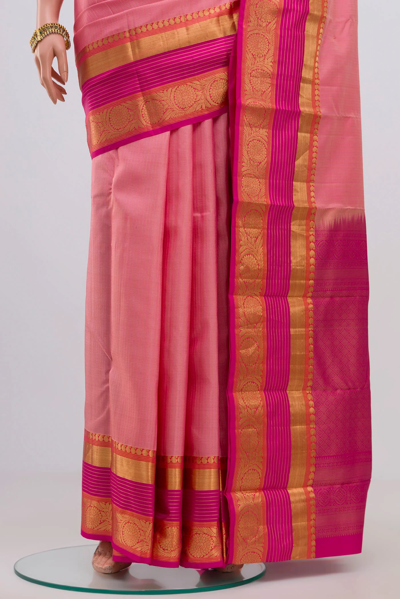 Rose pink Kanjivaram Saree - Image 3