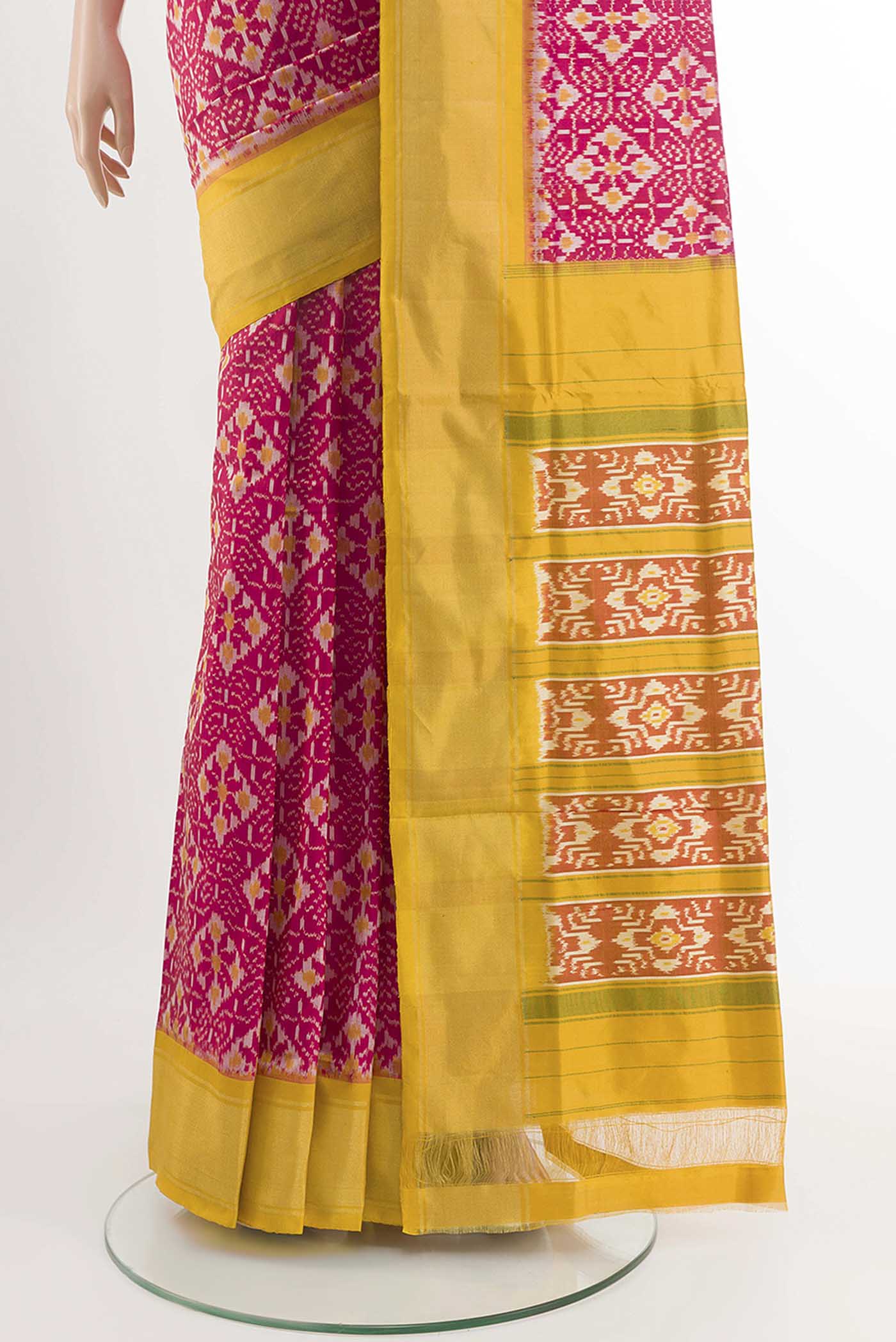 Pink Pochampally Saree - Image 3