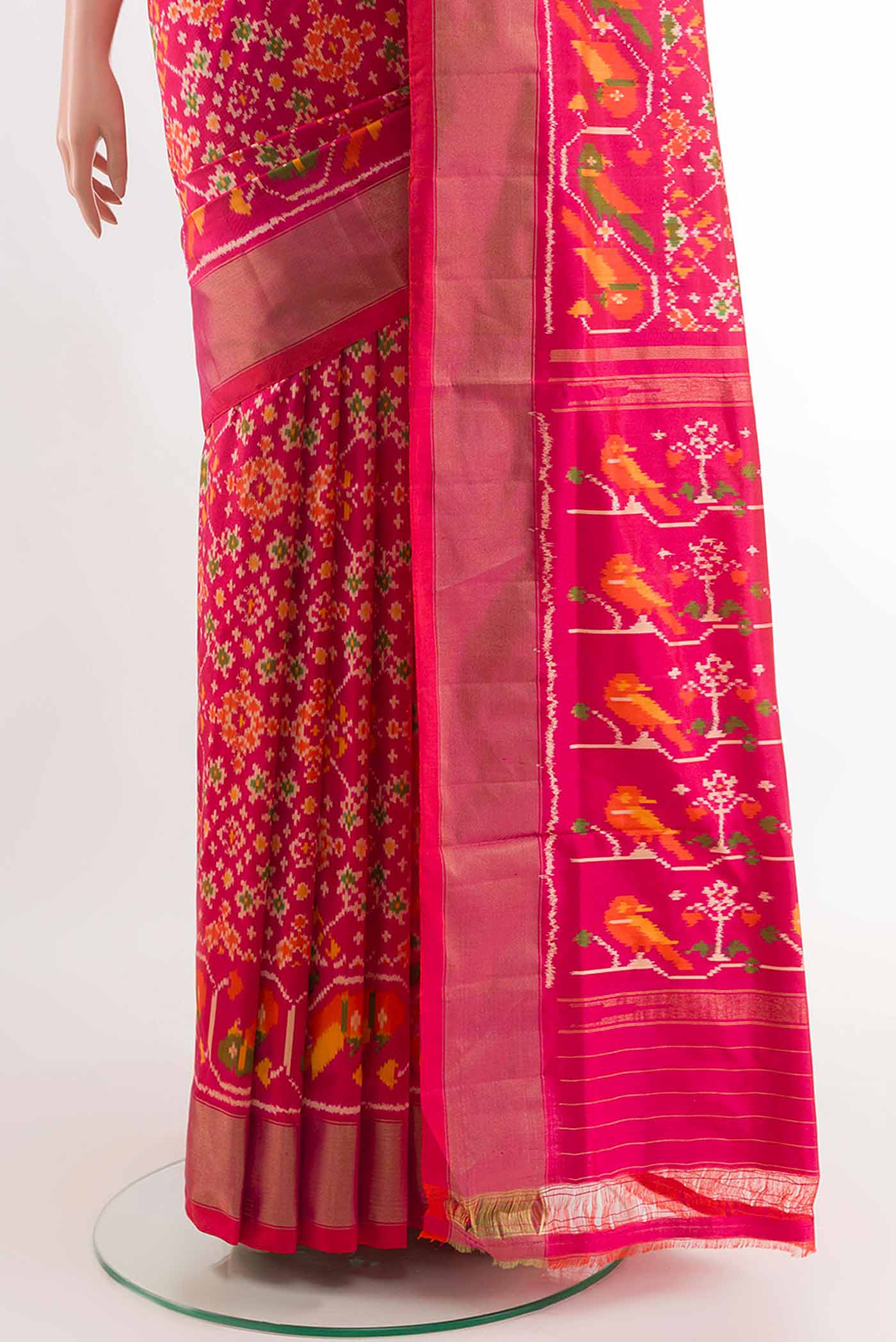 Pink Pochampally Silk Saree - Image 3
