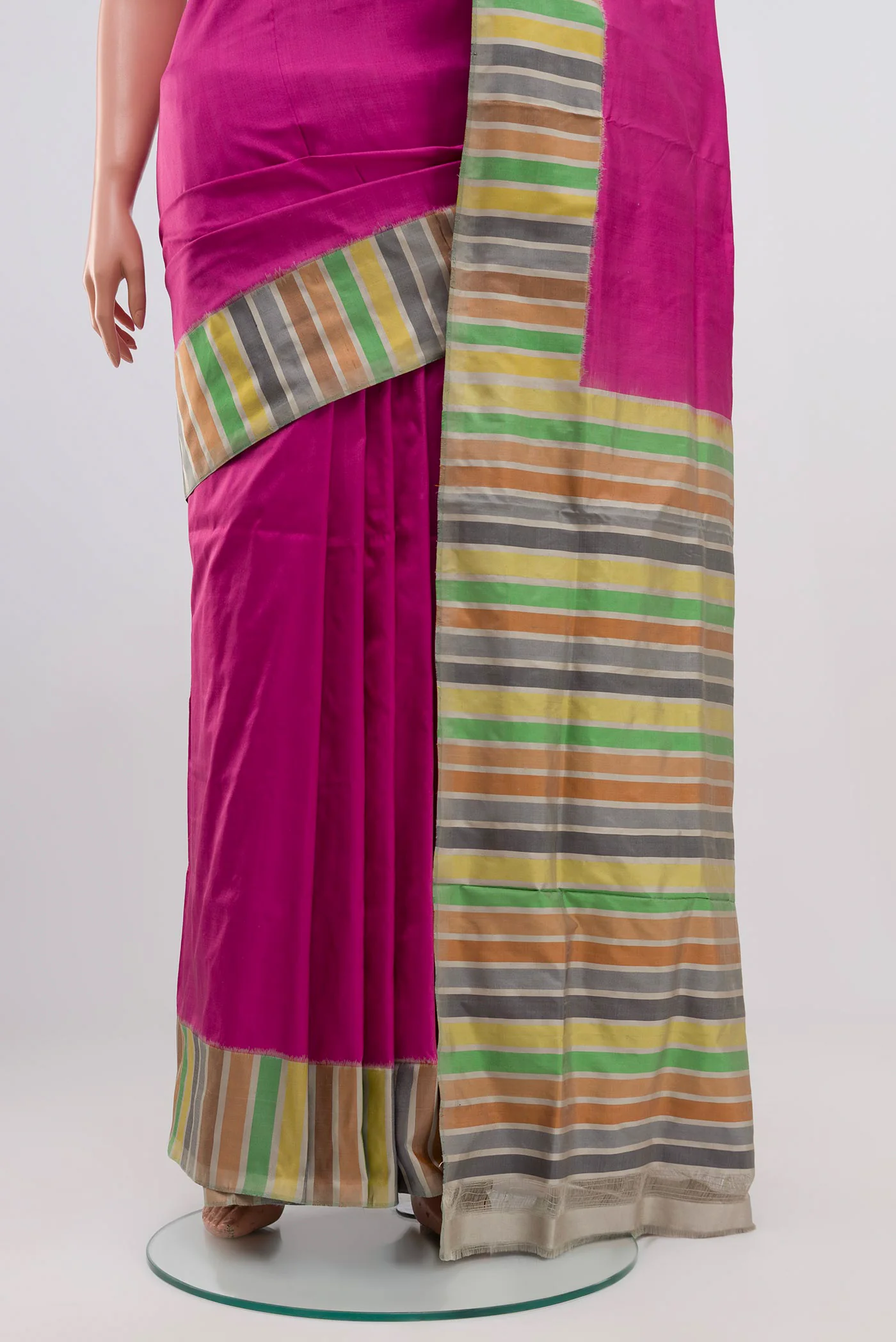 Pink Pochampally Silk Saree - Image 3