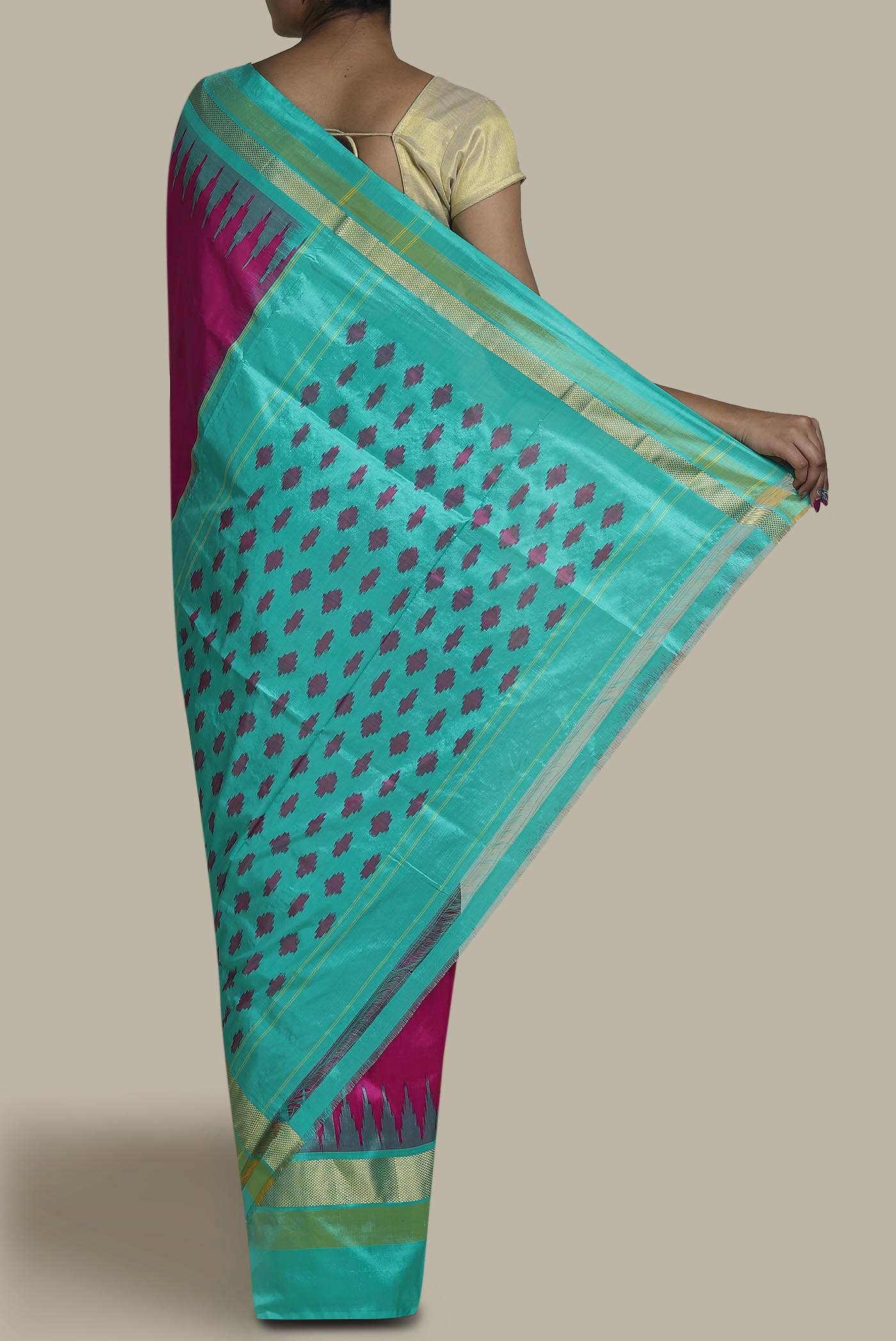 Pink Pochampally Silk Saree - Image 2