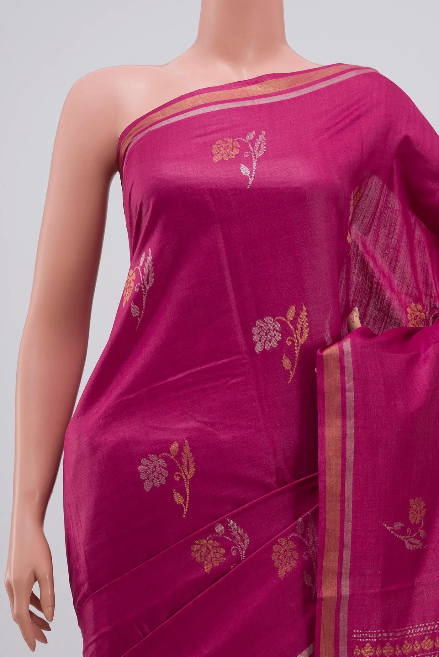 Light Magenta Tussar Silk Saree - Image 2