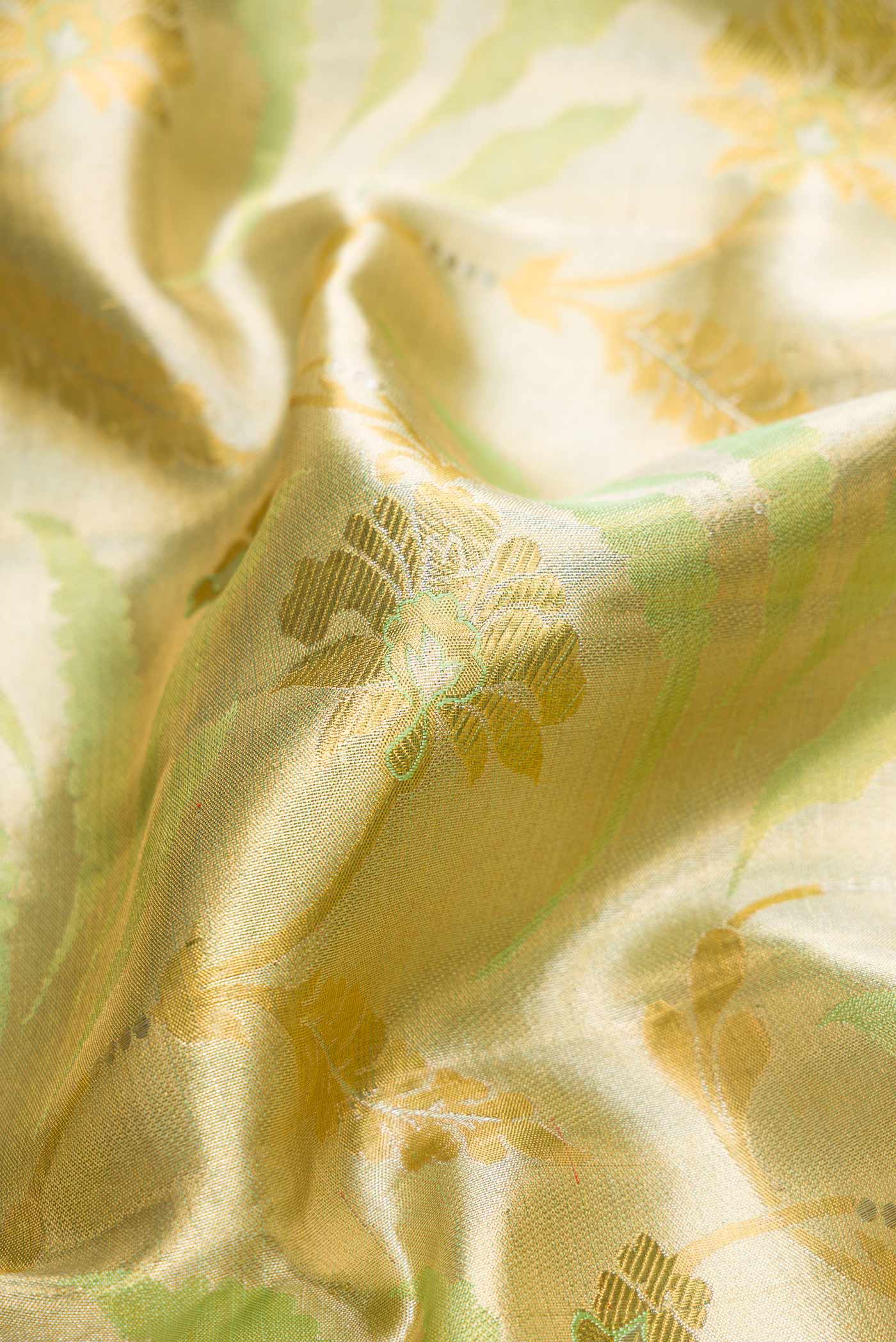 Pista Green Dual Tone Kanjivaram Tissue Silk Saree - Image 2
