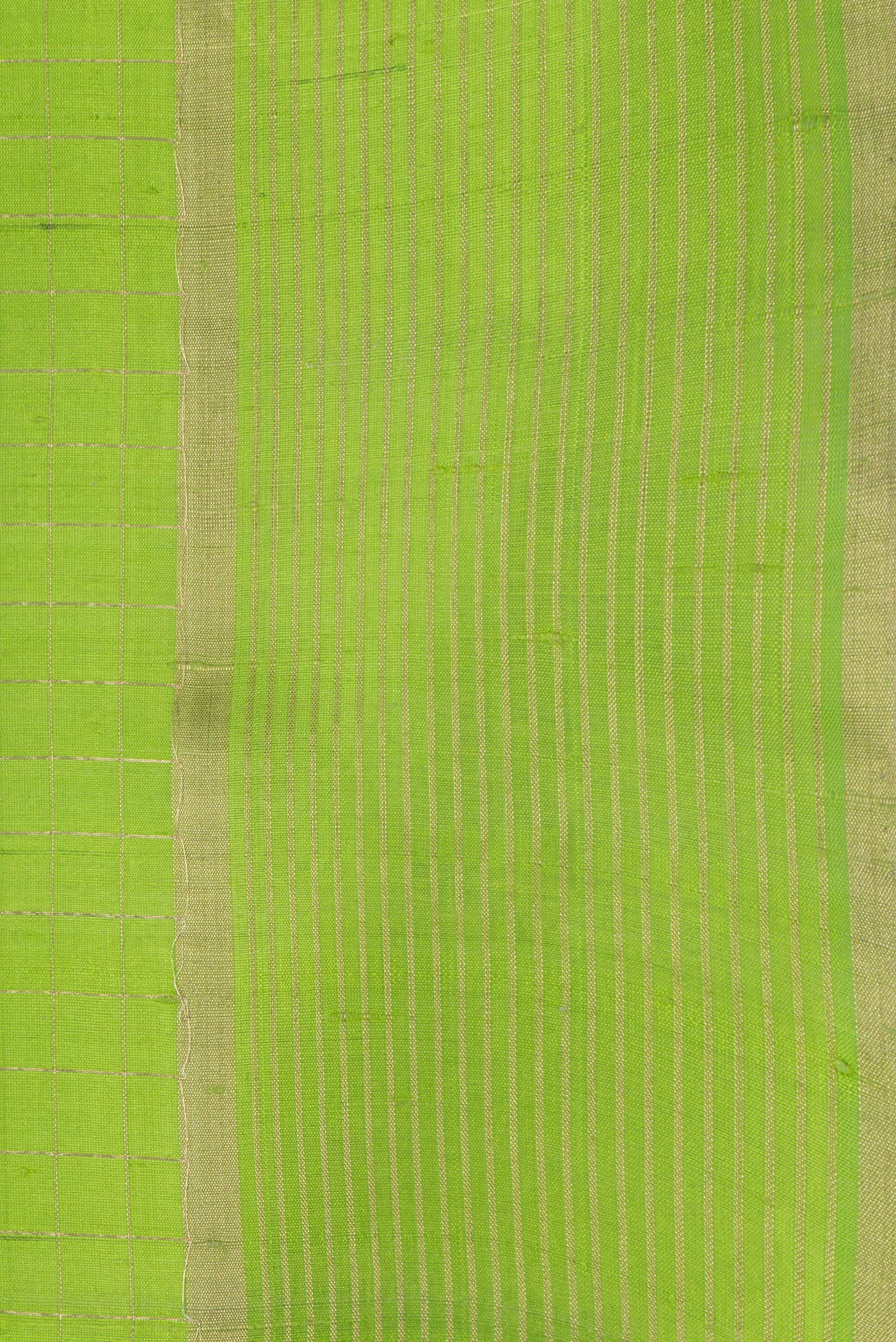 Parrot Green Raw Silk Saree - Image 3