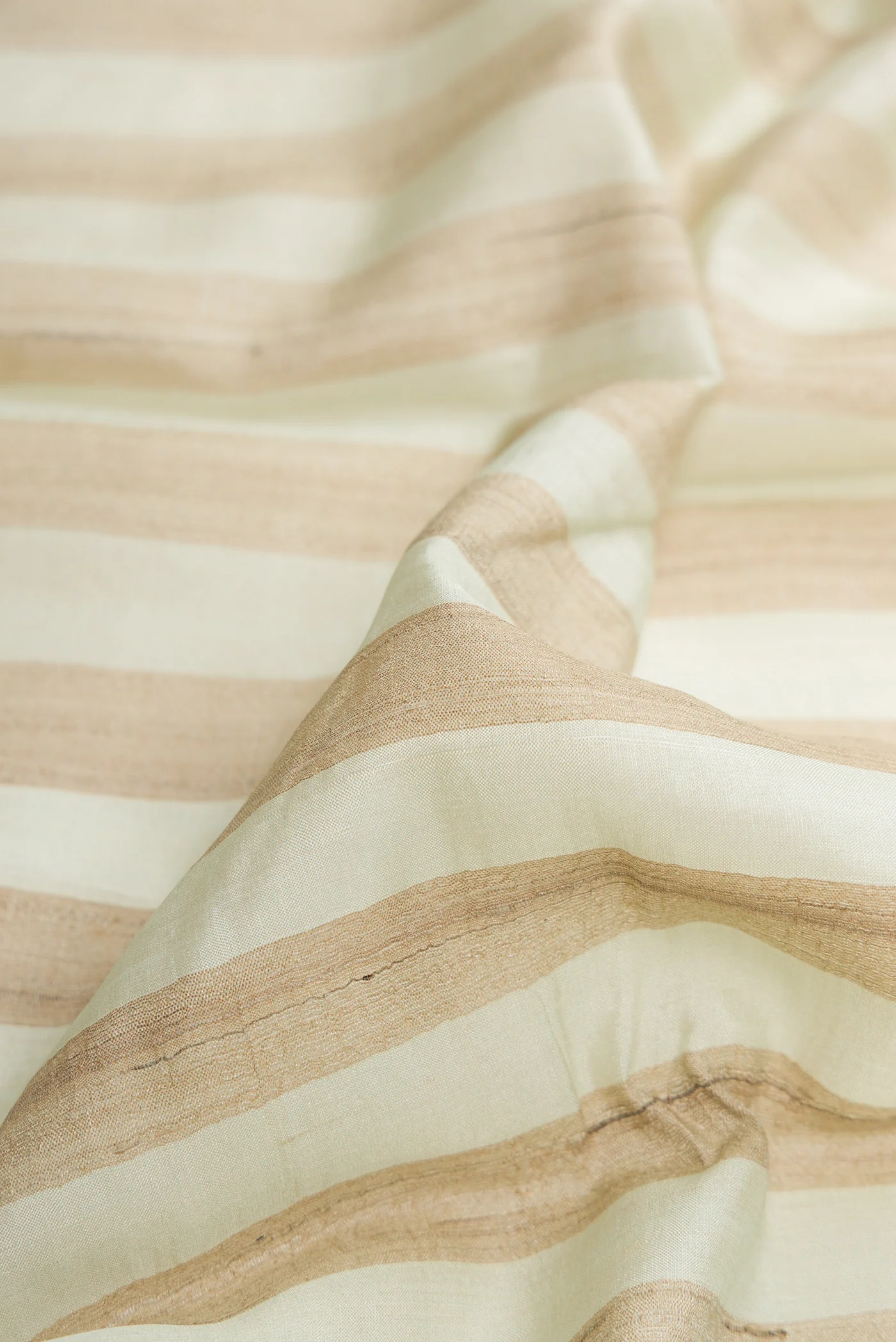 Light Green Tussar Silk Saree - Image 2