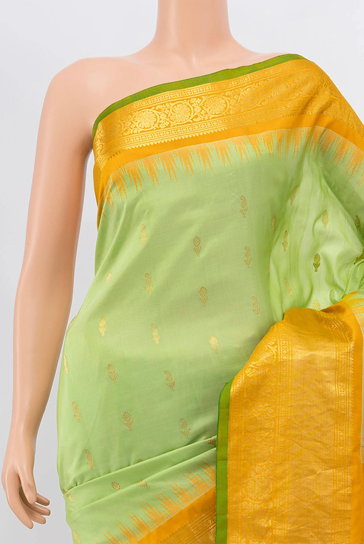 Pista Green Gadwal Silk Saree - Image 2
