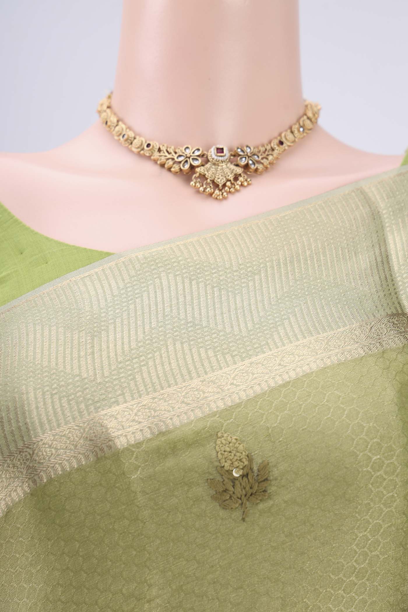 Green Mysore Georgette Saree - Image 2