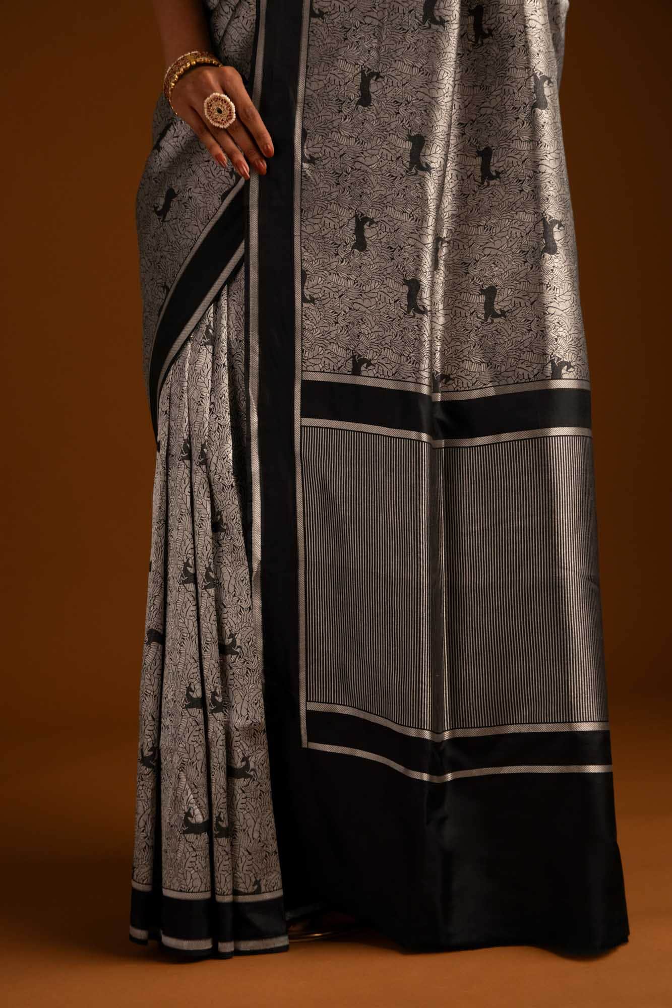 Prance-Black Banarasi Silk Saree - Image 6