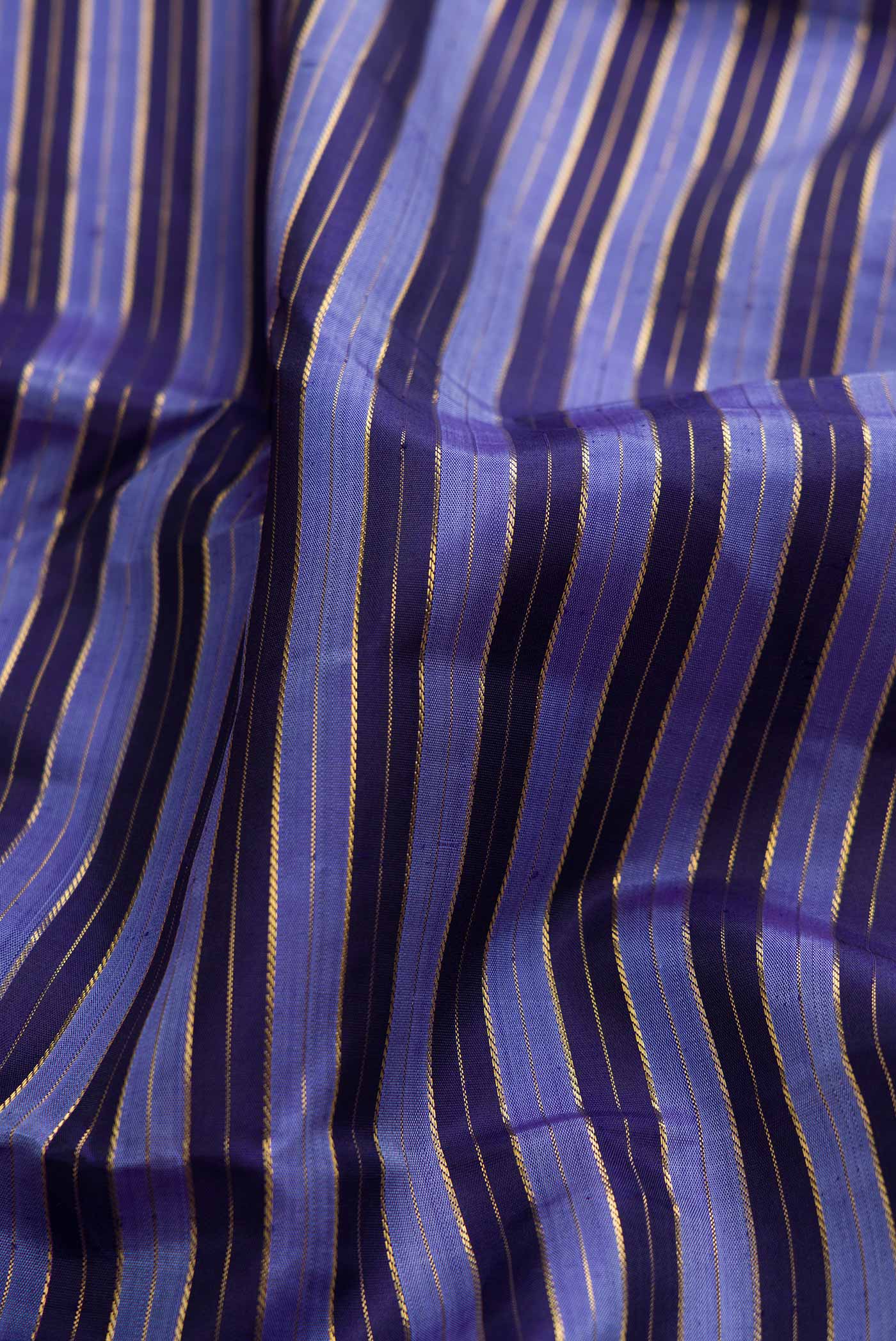 Pure Silk Pure Zari Blue Dual Tone Kanjivaram Saree - Image 2