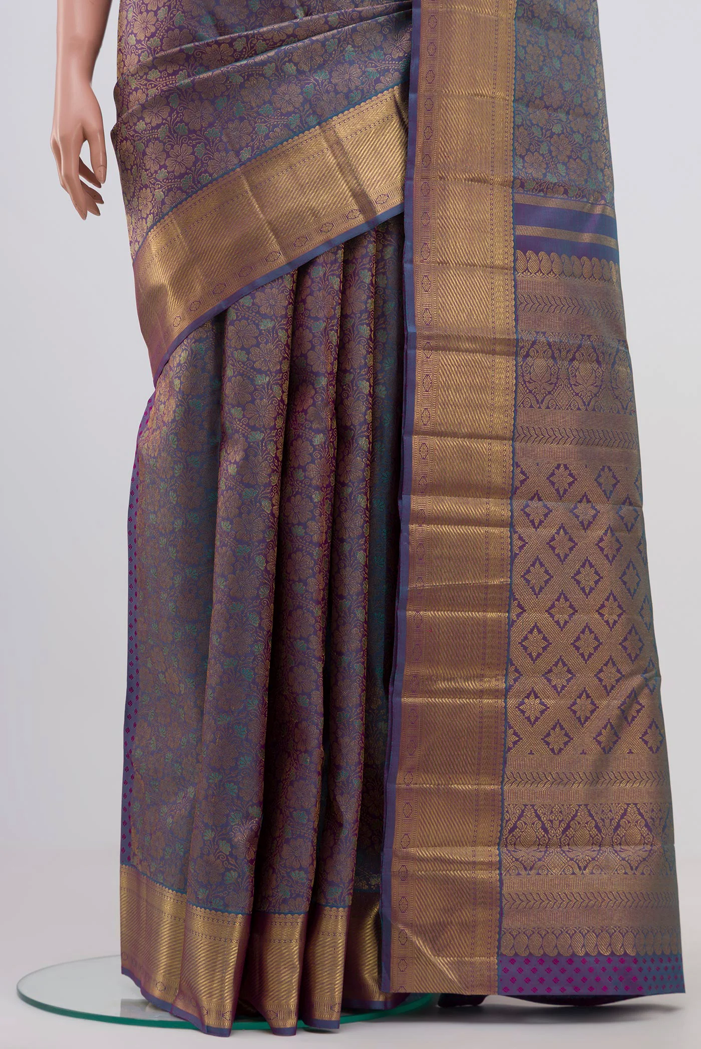 Lavender Kanchipuram Silk Saree - Image 3