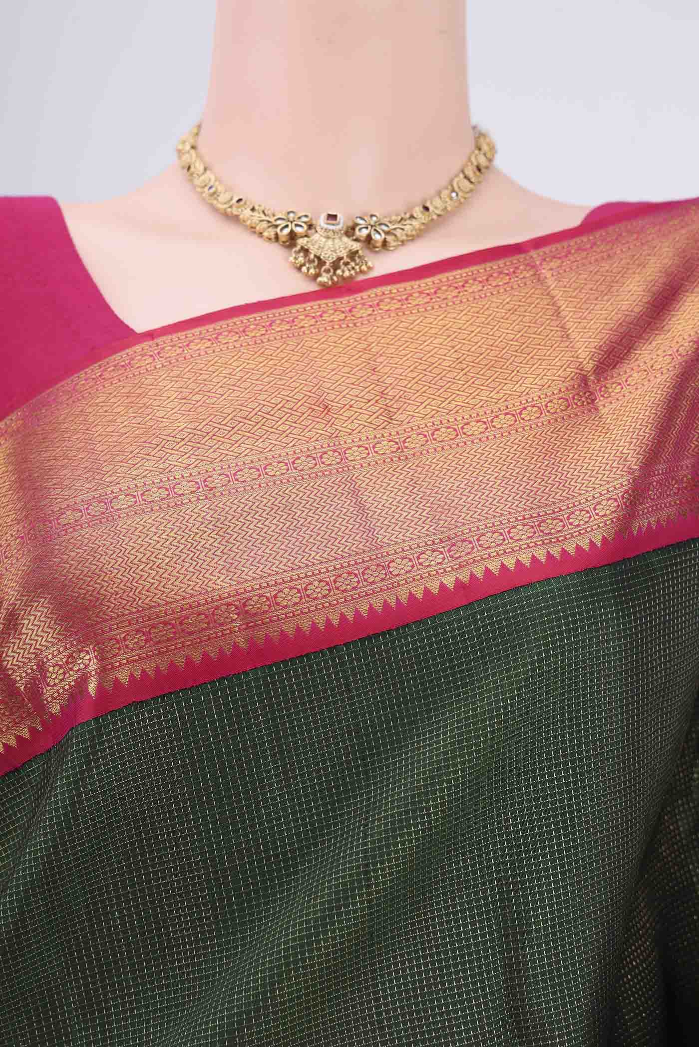 Bottle Green Kanchipuram Silk Saree - Image 2