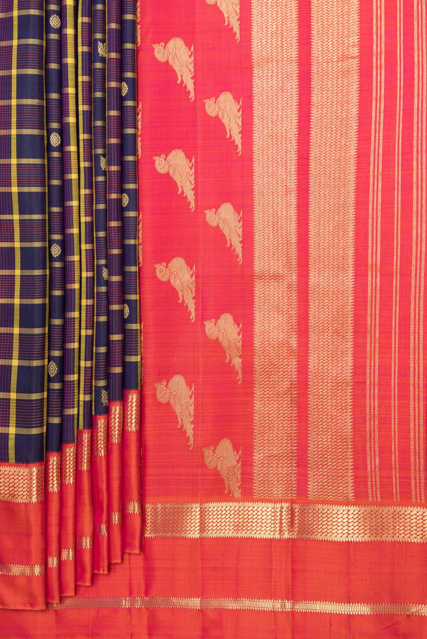 Pure Silk Pure Zari Burgundy Dual Tone Kanjivaram Saree - Image 4