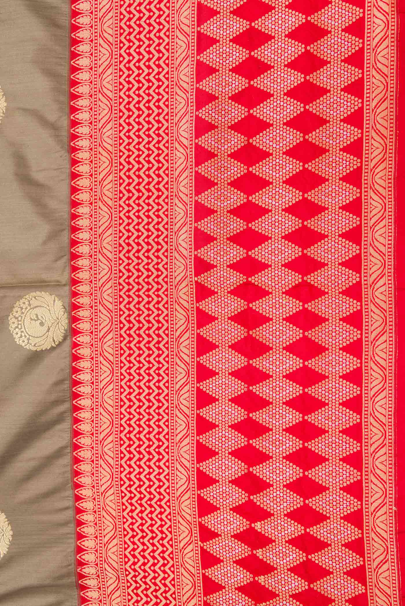Pure Silk Pure Zari Grey Dual Tone Banarasi Saree - Image 3