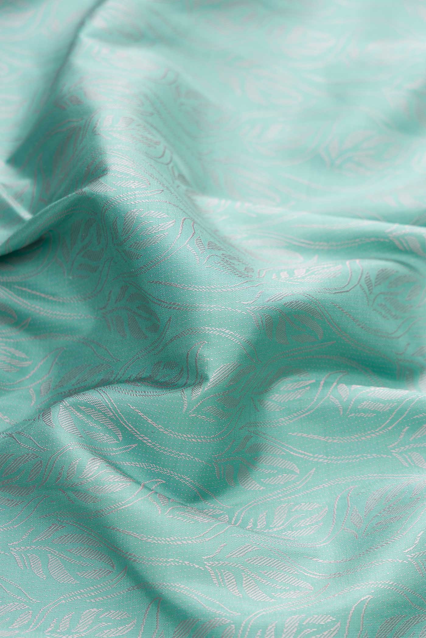 Pure Silk Pure Zari Light Blue Dual Tone Kanjivaram Saree - Image 2