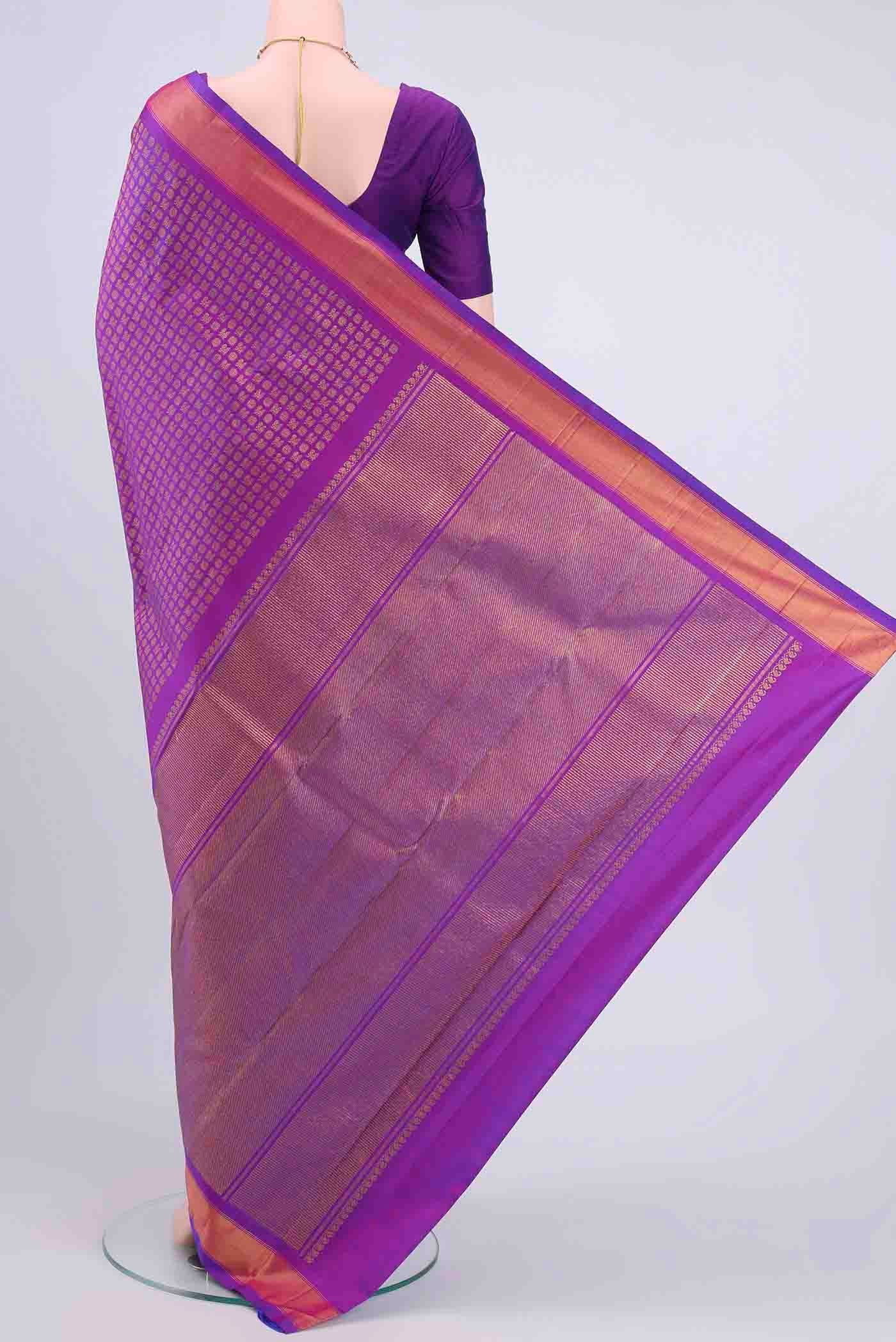 Pure Silk Pure Zari Magenta Kanjivaram Saree - Image 3