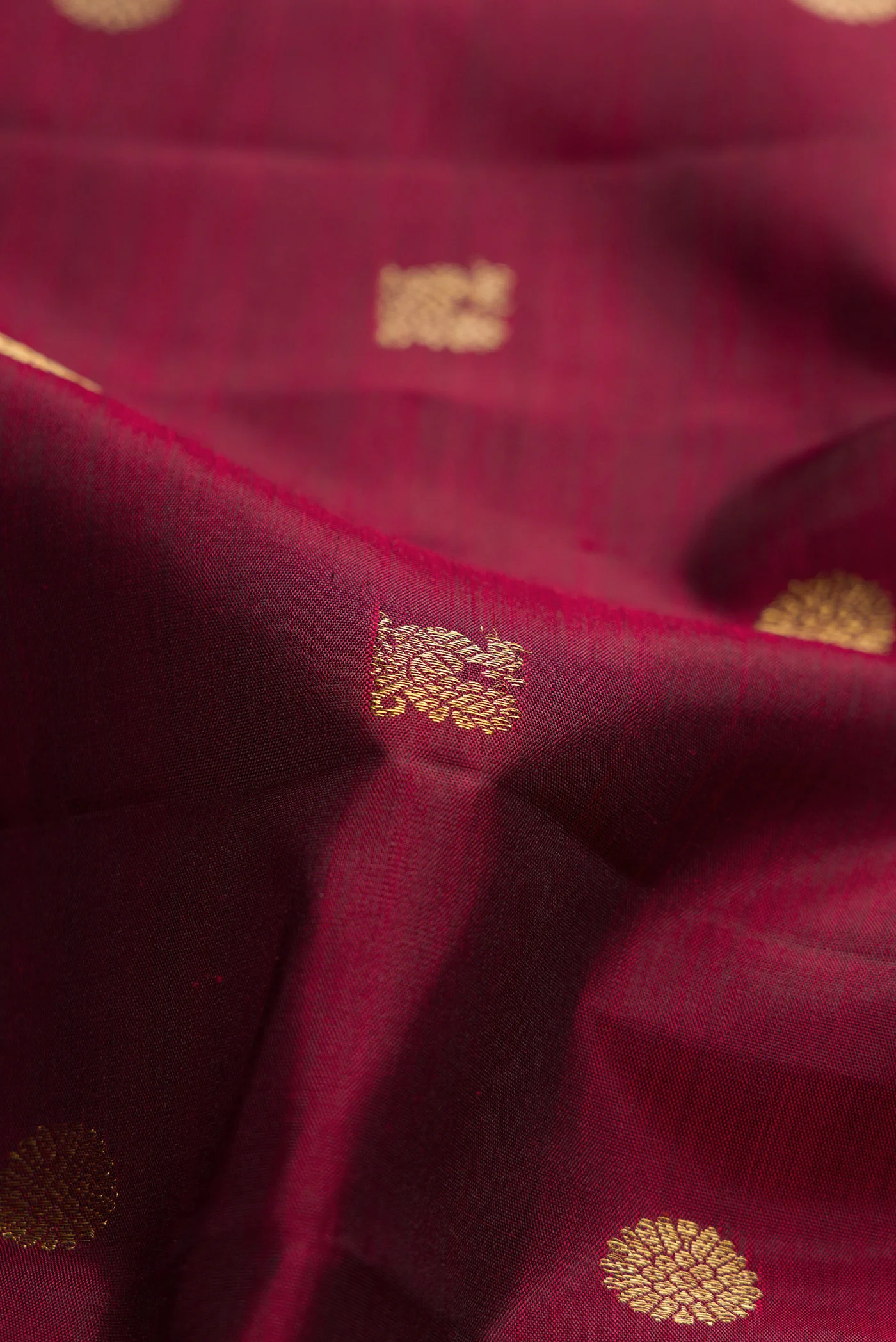 Pure Silk Pure Zari Maroon Kanchipuram Saree - Image 2