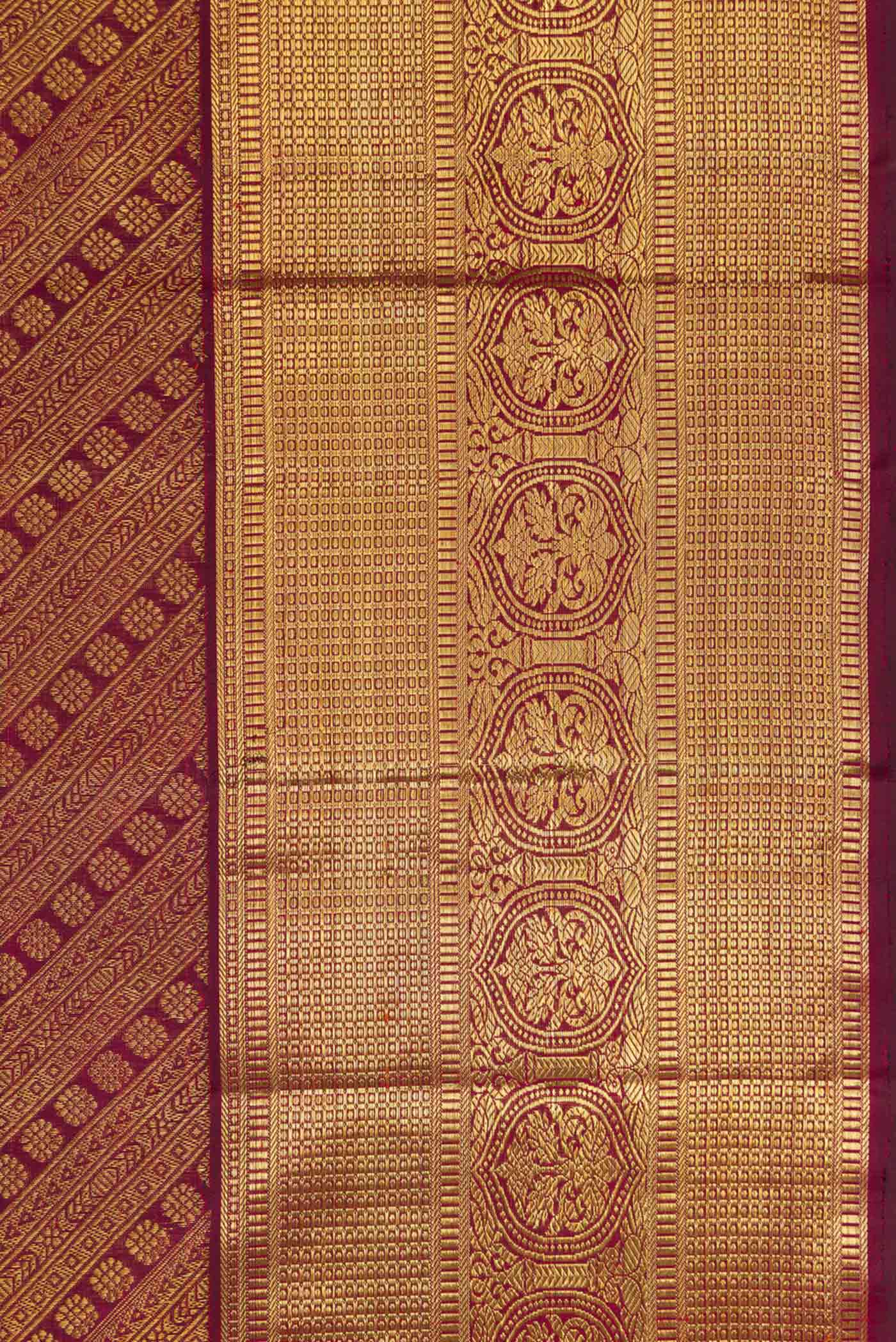 Pure Silk Pure Zari Maroon Dual Tone Kanjivaram Saree - Image 3