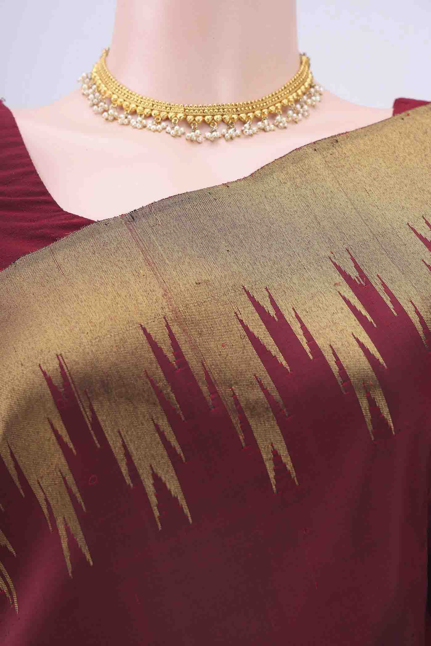 Pure Silk Pure Zari Maroon Kanchipuram Saree - Image 2