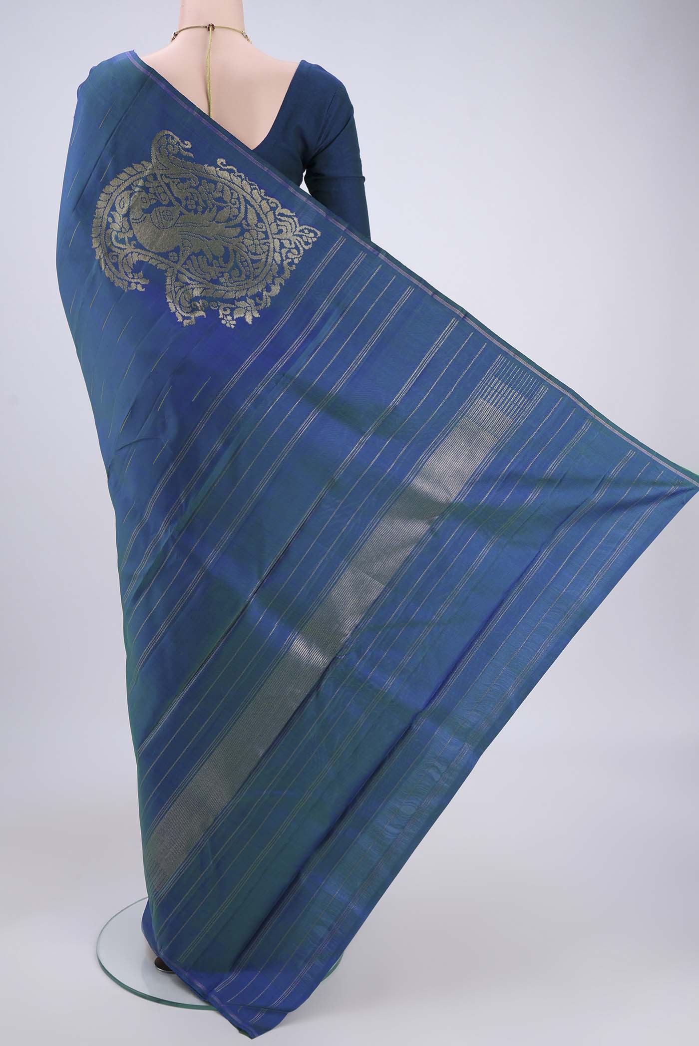 Pure Silk Pure Zari Peacock Blue Dual Tone Kanjivaram Saree - Image 3