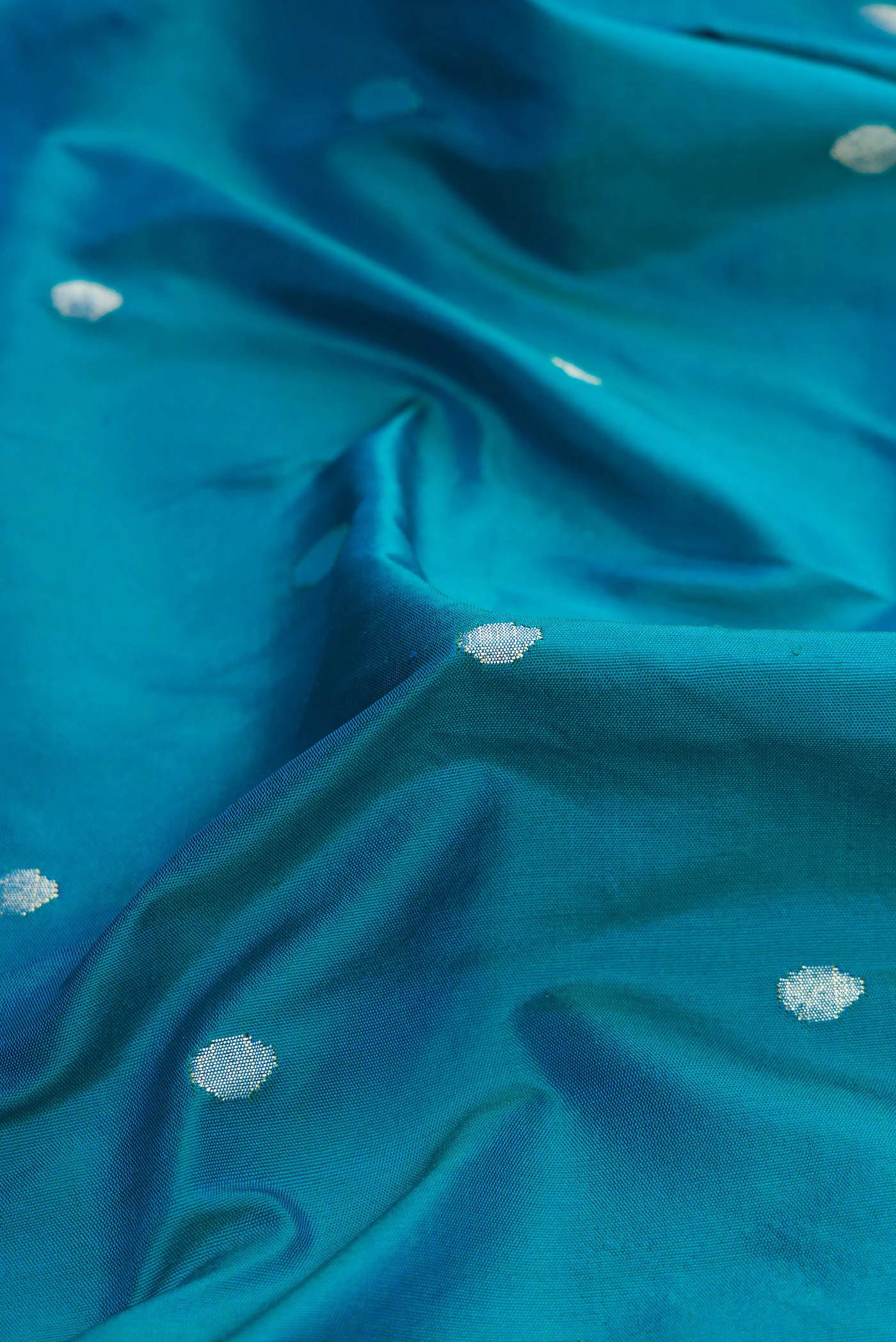 Pure Silk Pure Zari Blue Paithani Saree - Image 2