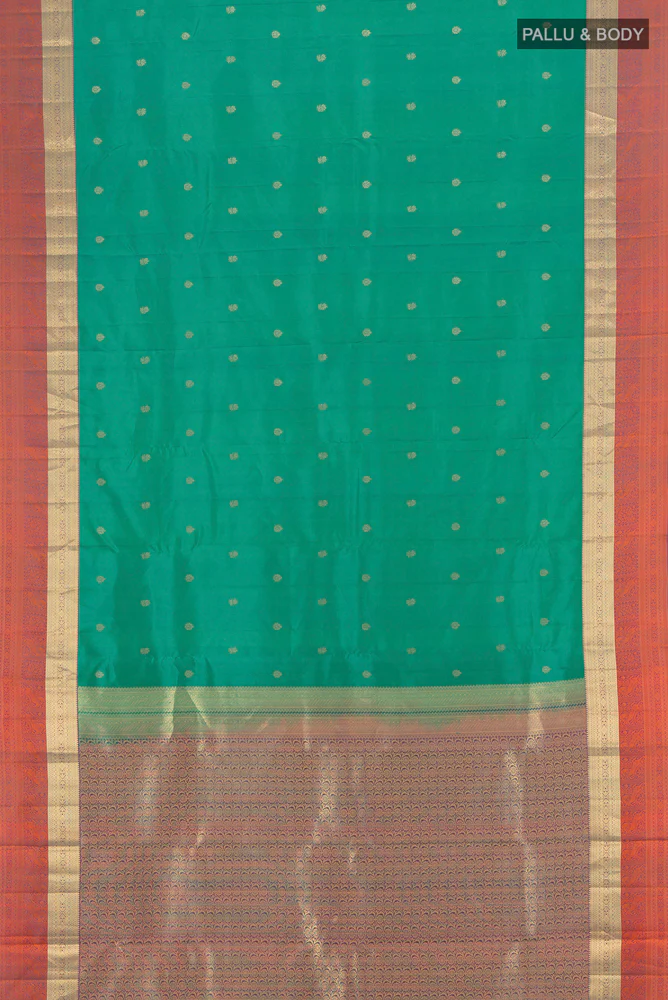 Green Kanchipuram Silk Saree - Image 5