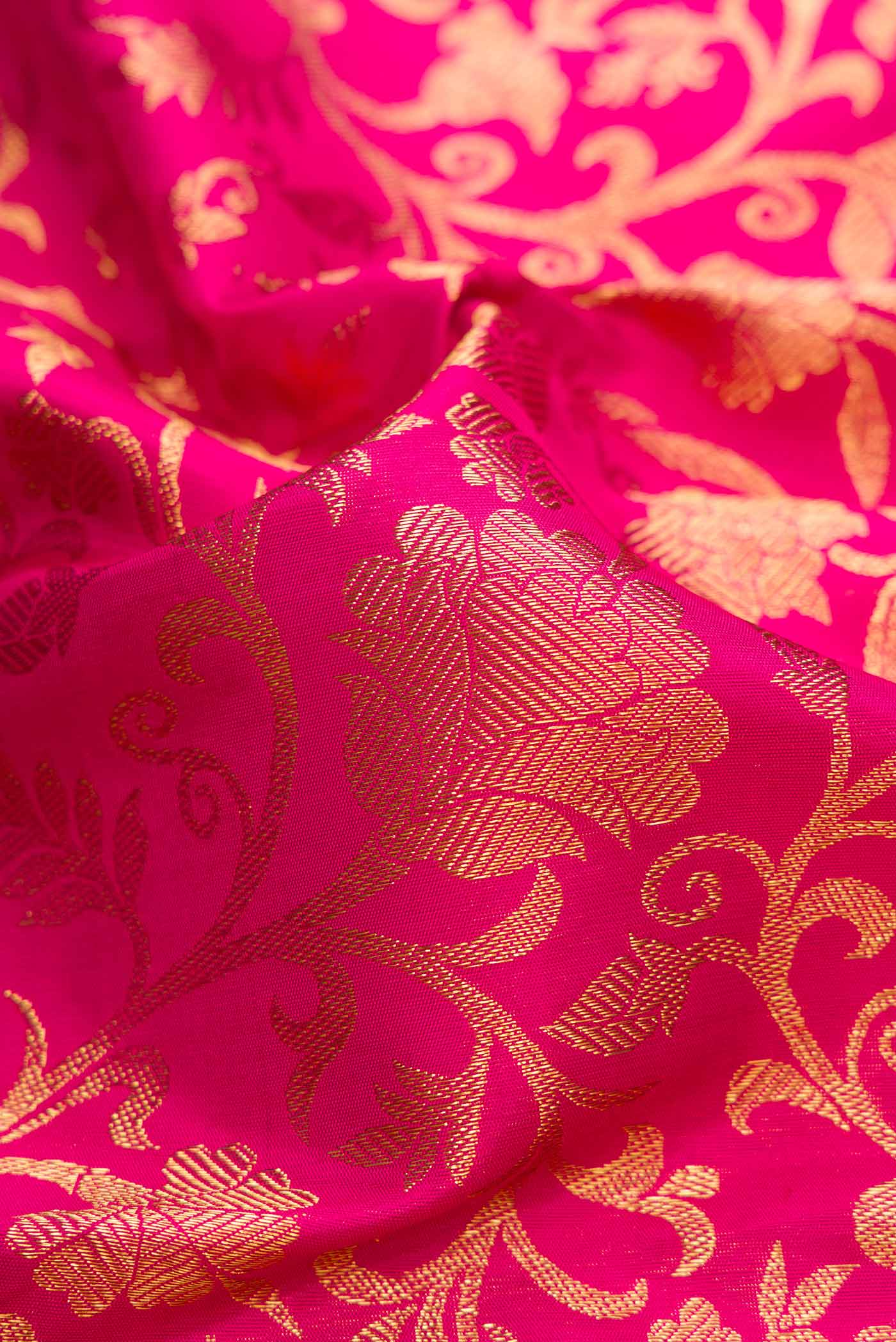 Pure Silk Pure Zari Pink Dual Tone Kanjivaram Saree - Image 2