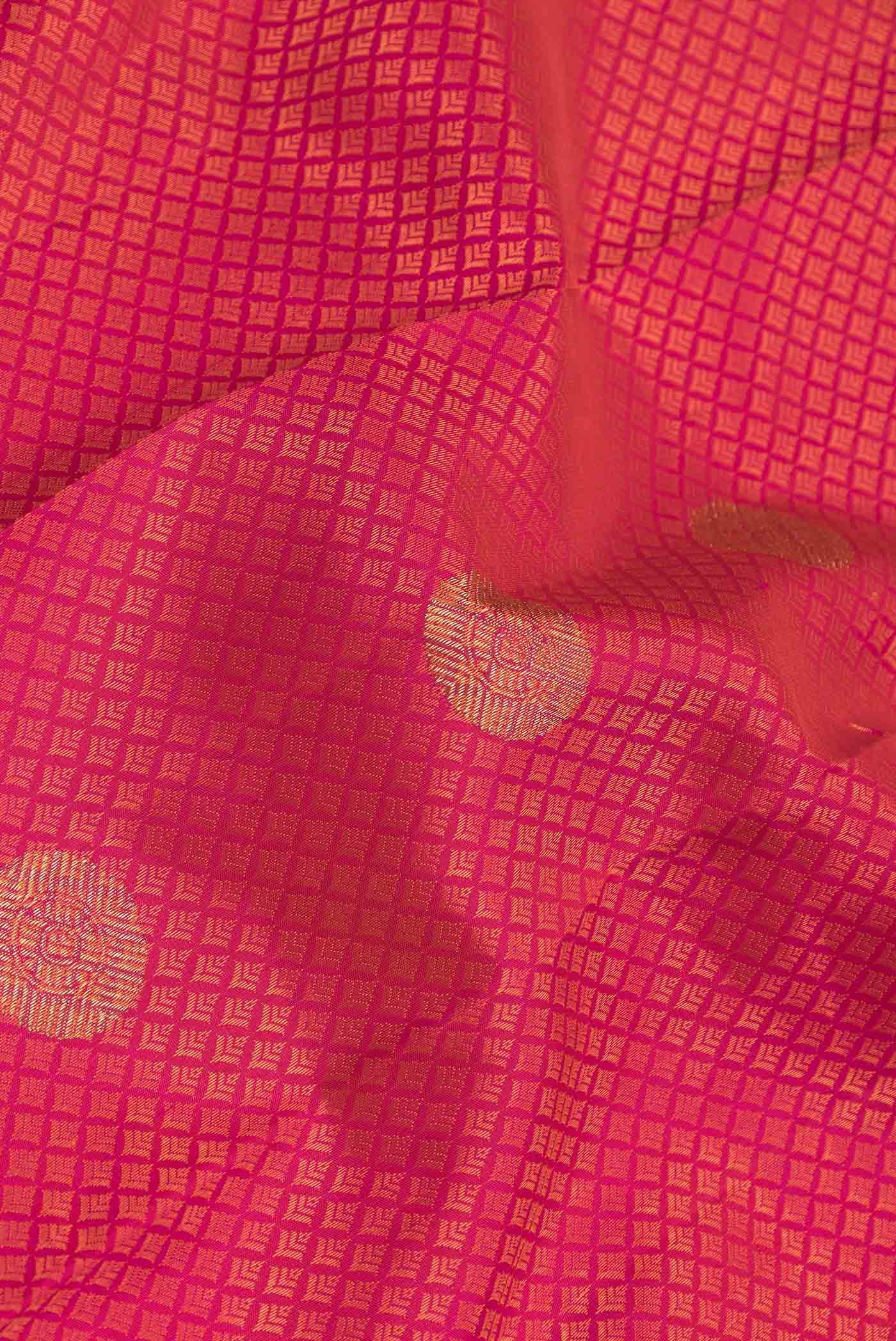 Pure Silk Pure Zari Pink Dual Tone Kanchipuram Saree - Image 2