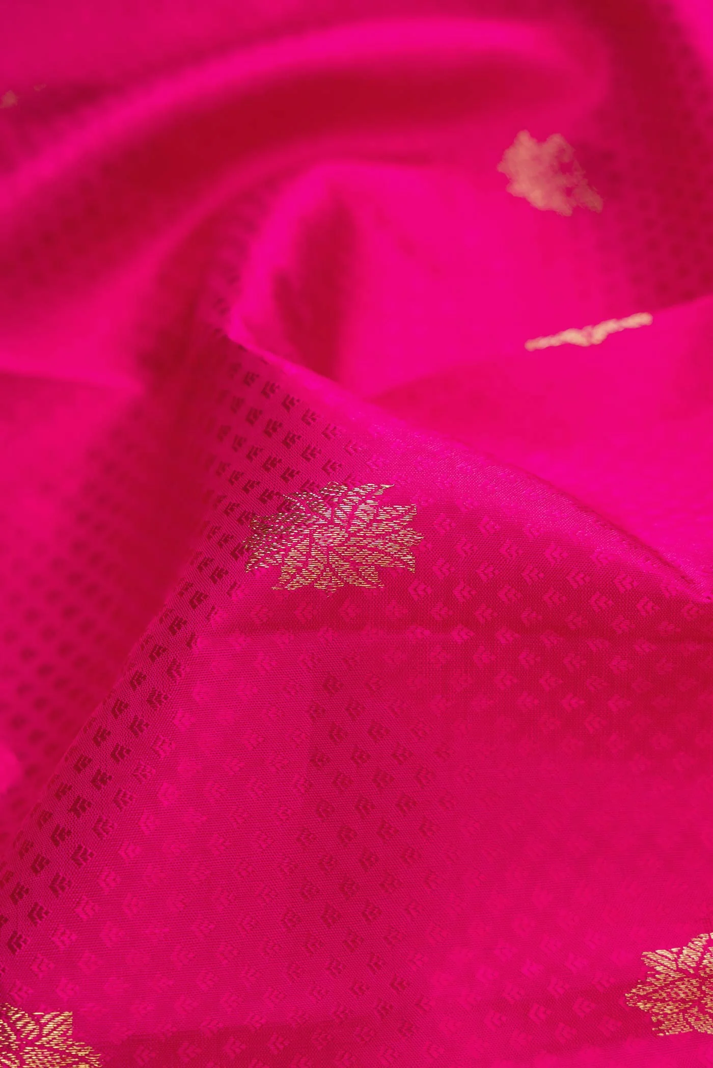 Pure Silk Pure Zari Pink Dual Tone Kanchipuram Saree - Image 2