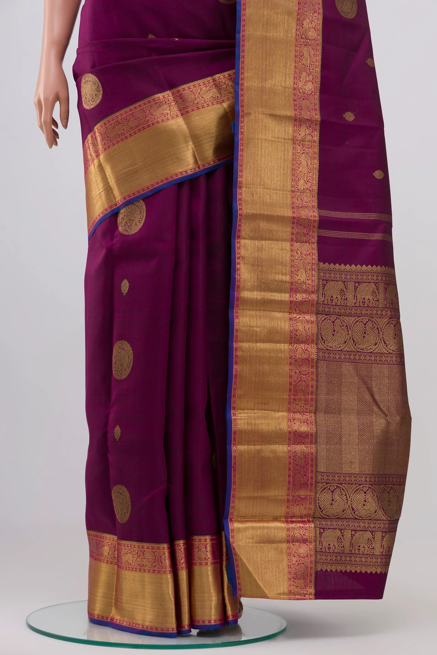 Pure Silk Pure Zari Purple Kanchipuram Saree - Image 3