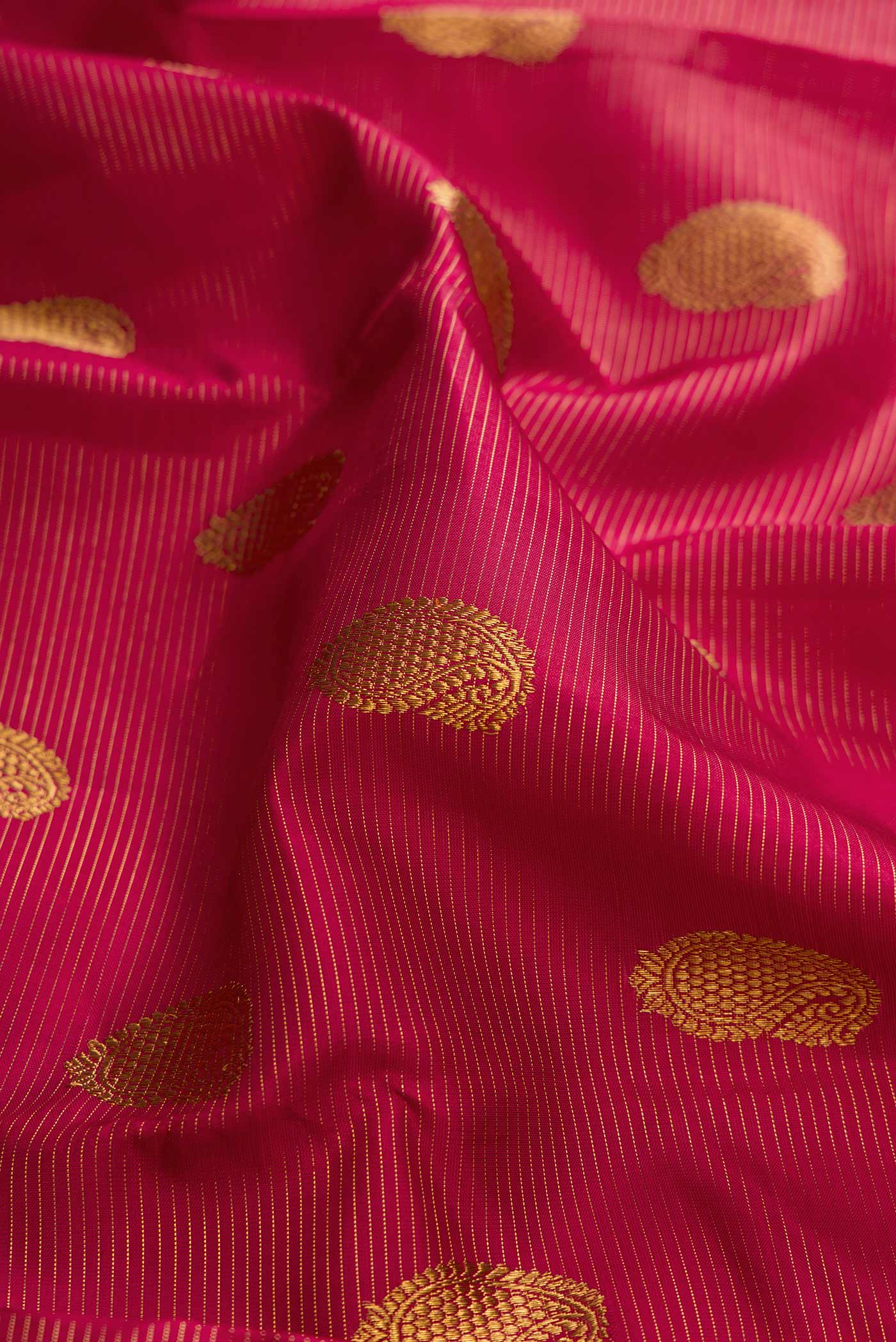 Pure Silk Pure Zari Maroon Kanjivaram Saree - Image 2