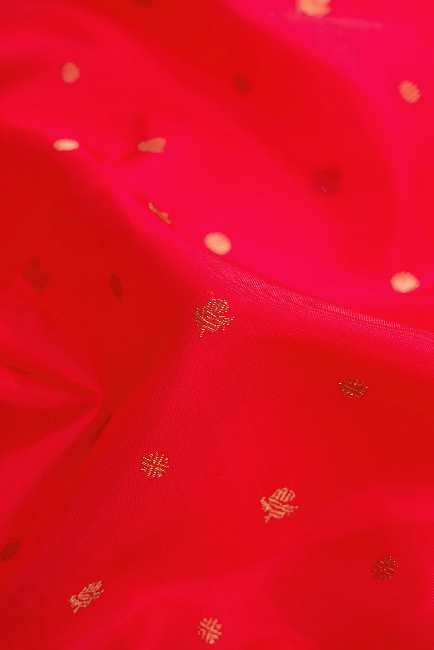Pure Silk Pure Zari Red Kanchipuram Saree - Image 2