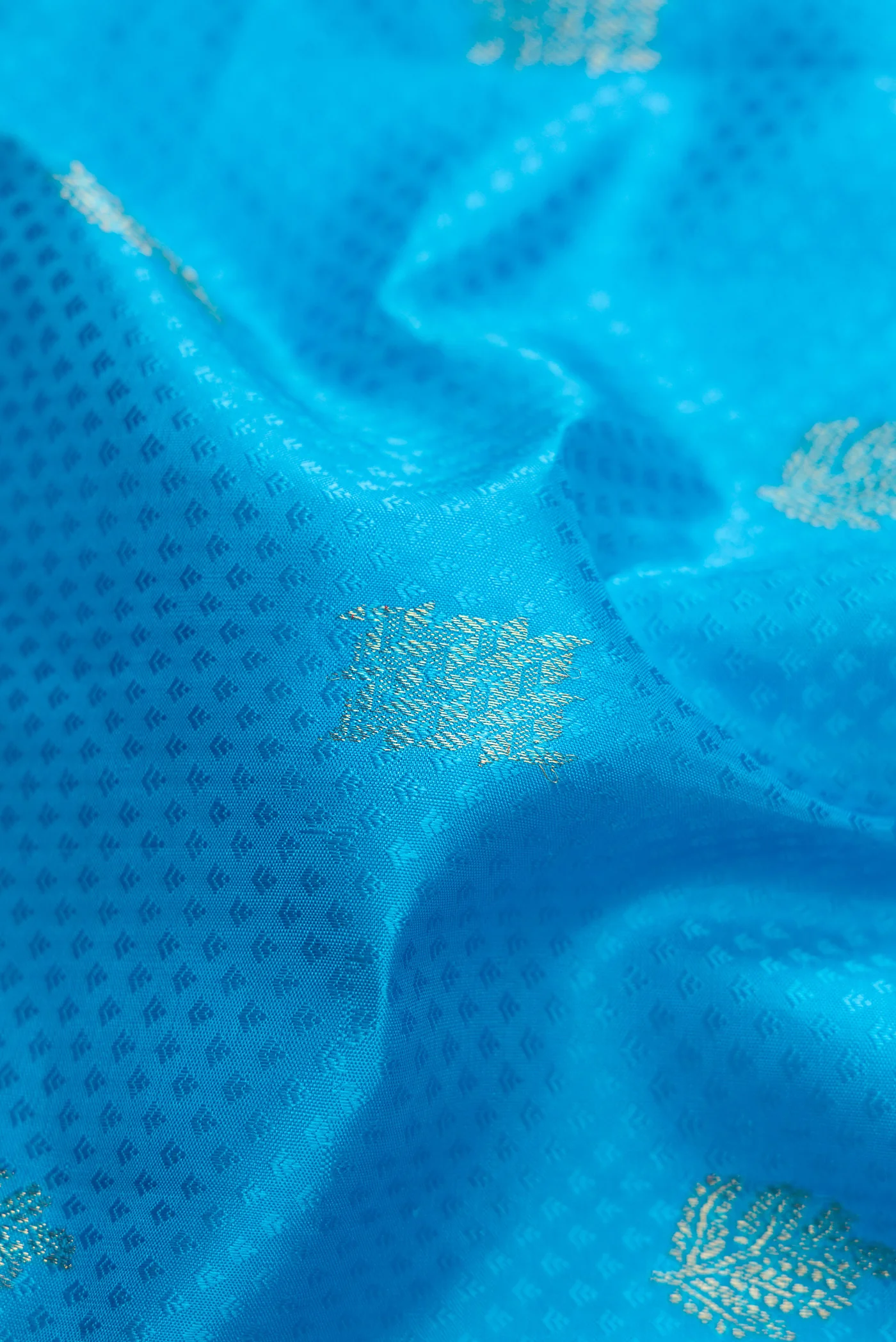 Pure Silk Pure Zari Sky Blue Kanchipuram Saree - Image 2