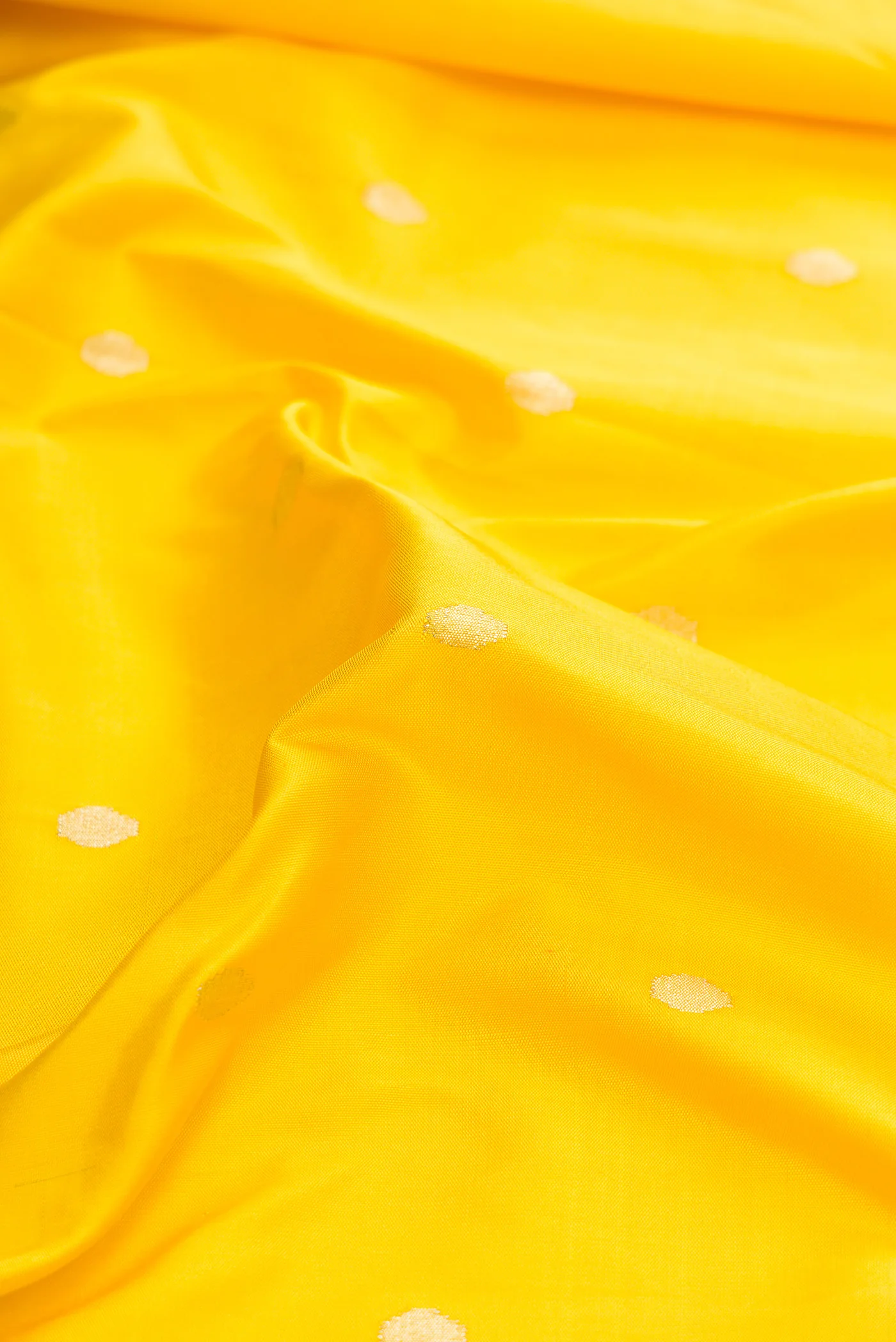Pure Silk Pure Zari Yellow Paithani Saree - Image 2