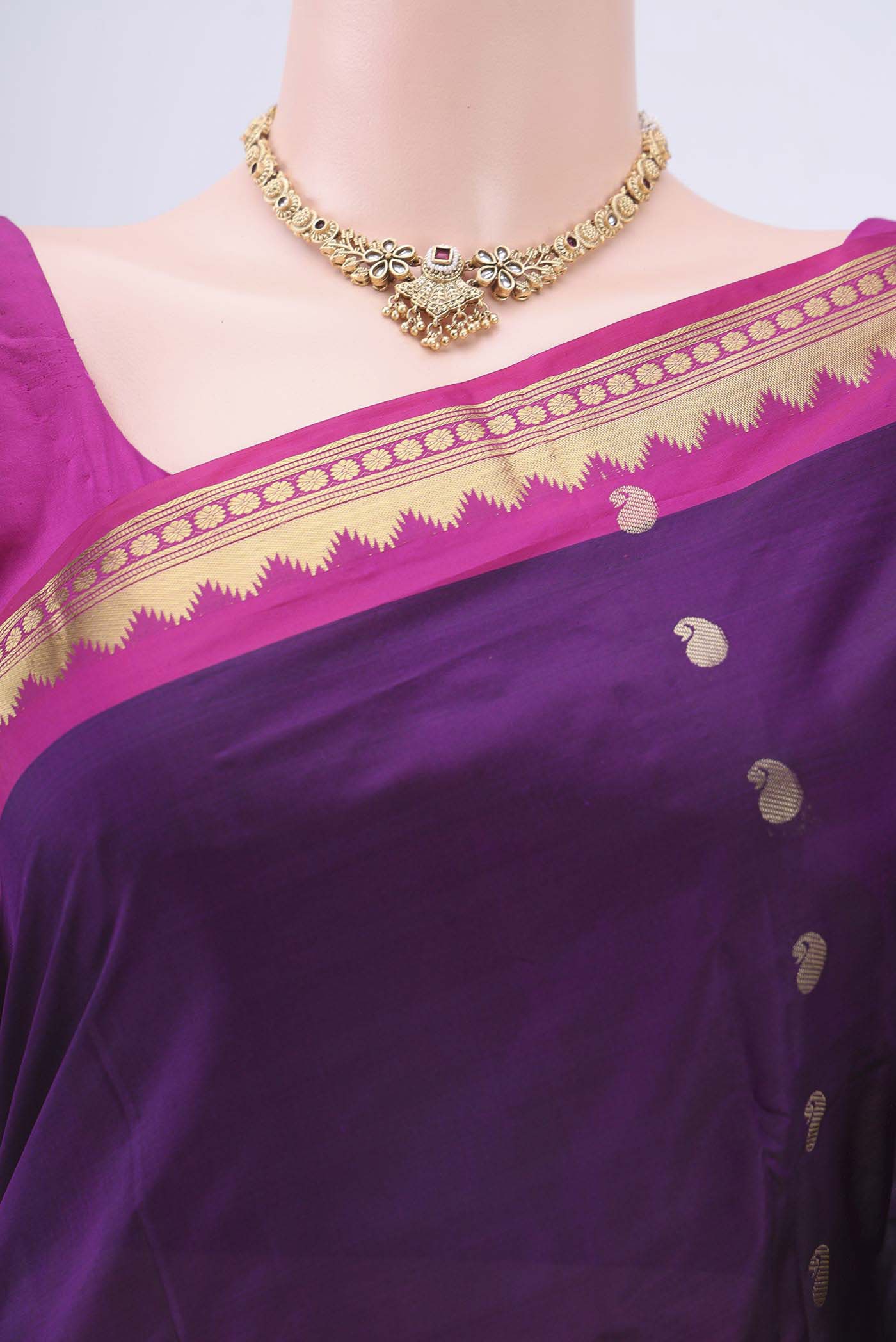 Purple Dual Tone Blended Bangalore Silk Saree - Image 2
