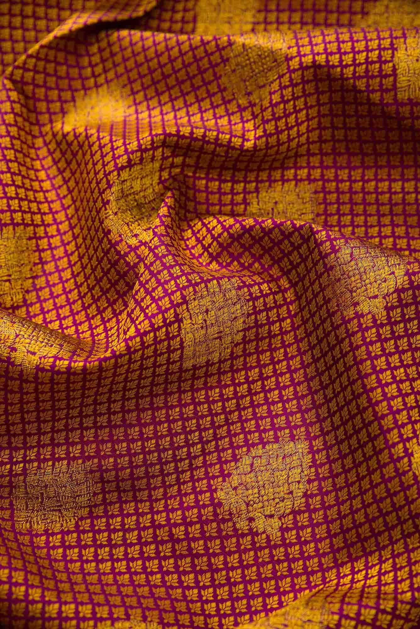 Purple Dual Tone Kanjivaram Silk Saree - Image 3