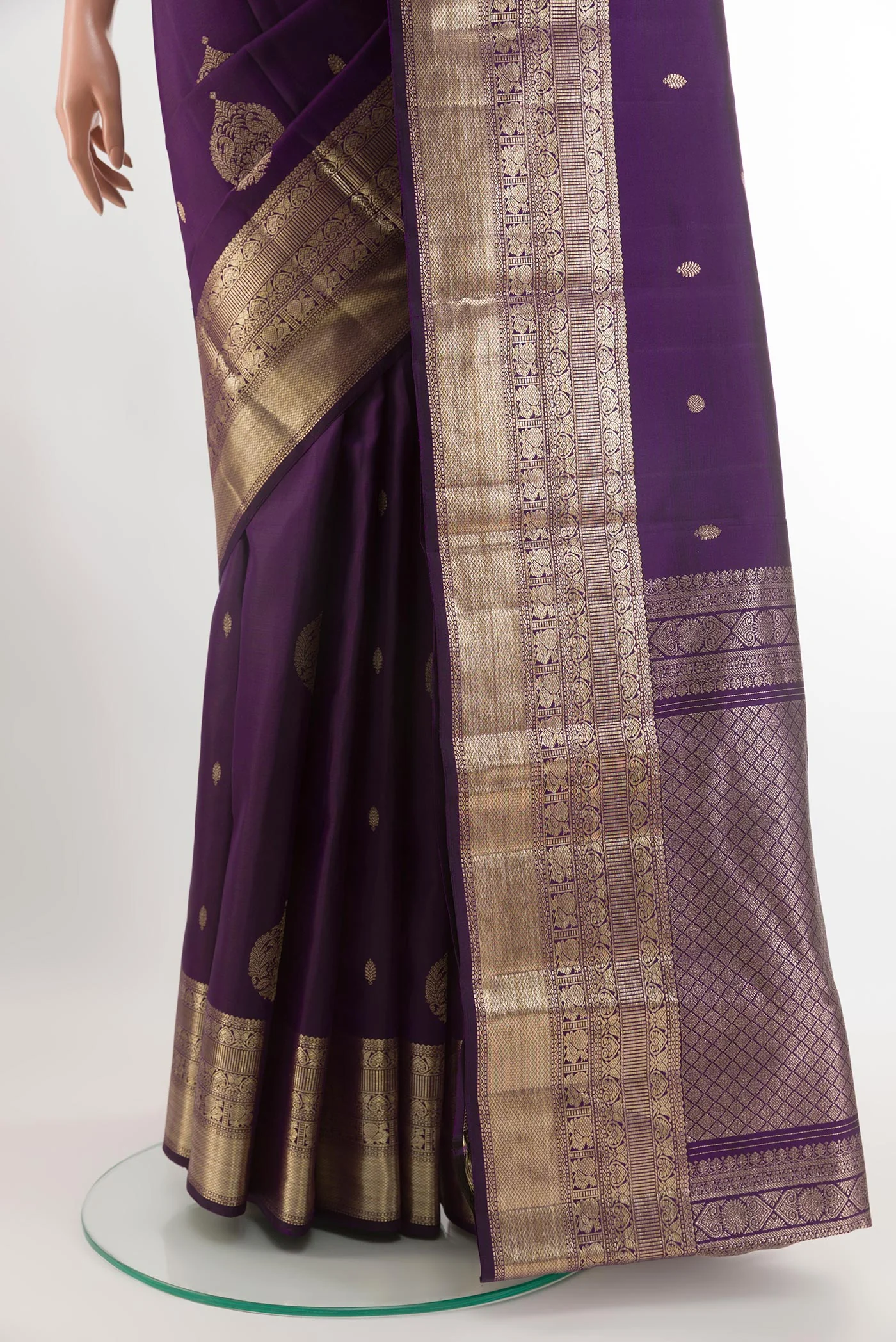 Violet Kanjivaram Silk Saree - Image 3