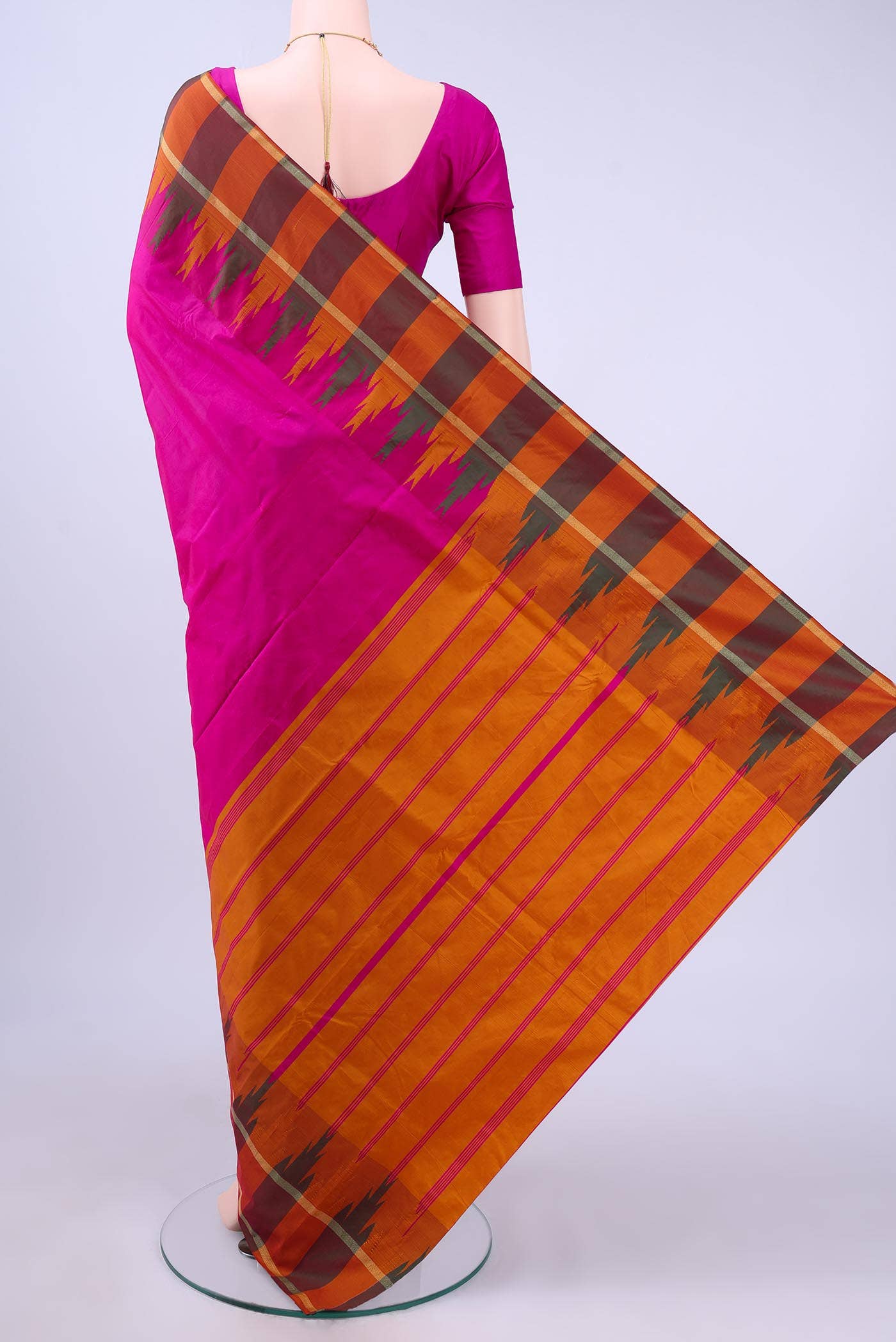 Rani Pink Blended Bangalore Silk Saree - Image 2
