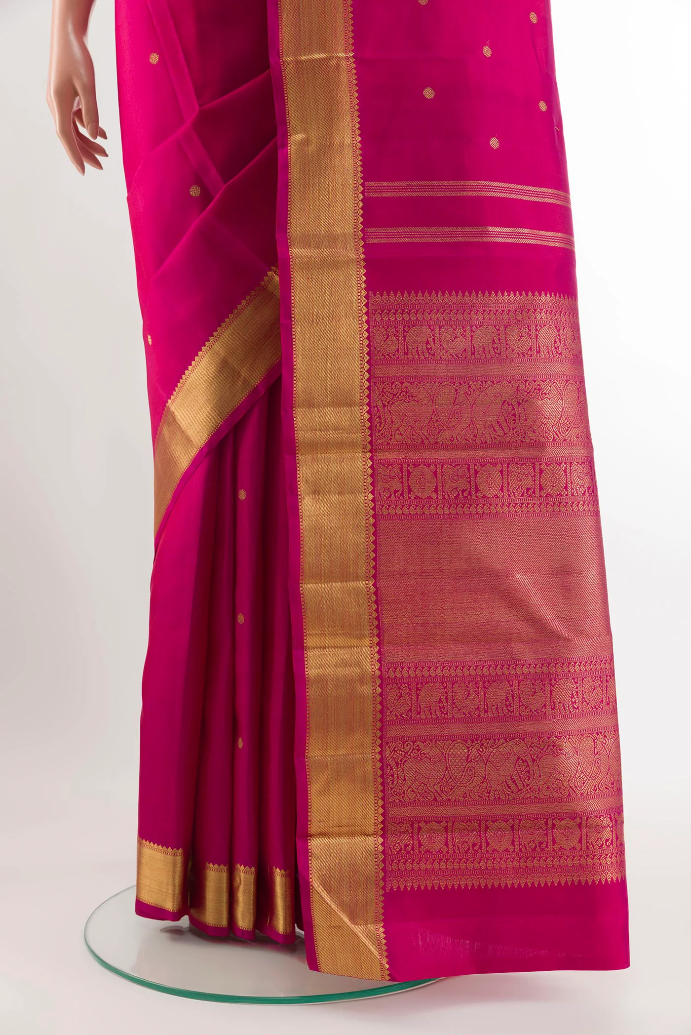 Pure Silk Pure Zari Rani Pink Kanjivaram Saree - Image 3